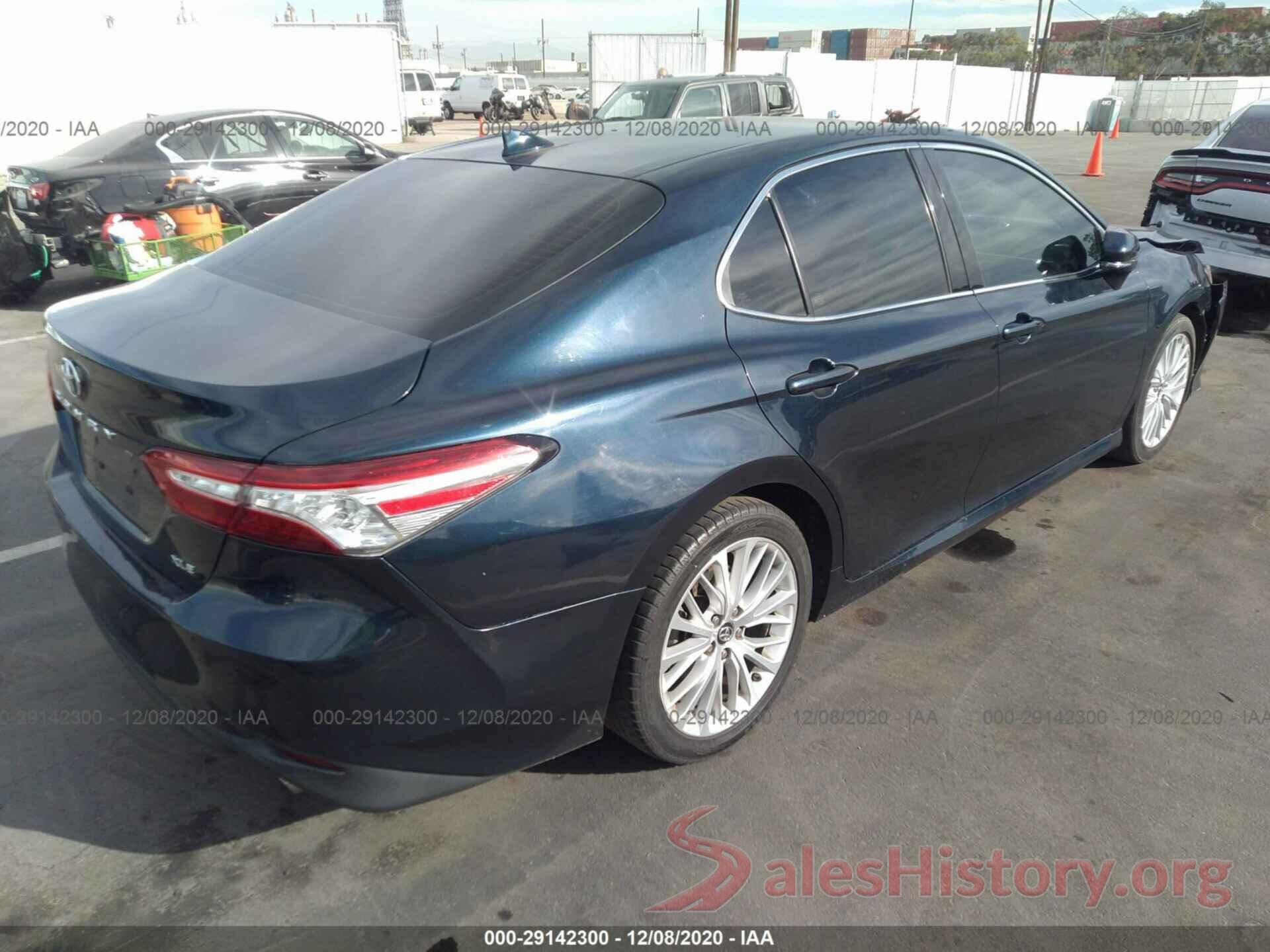 4T1B11HK3JU523794 2018 TOYOTA CAMRY