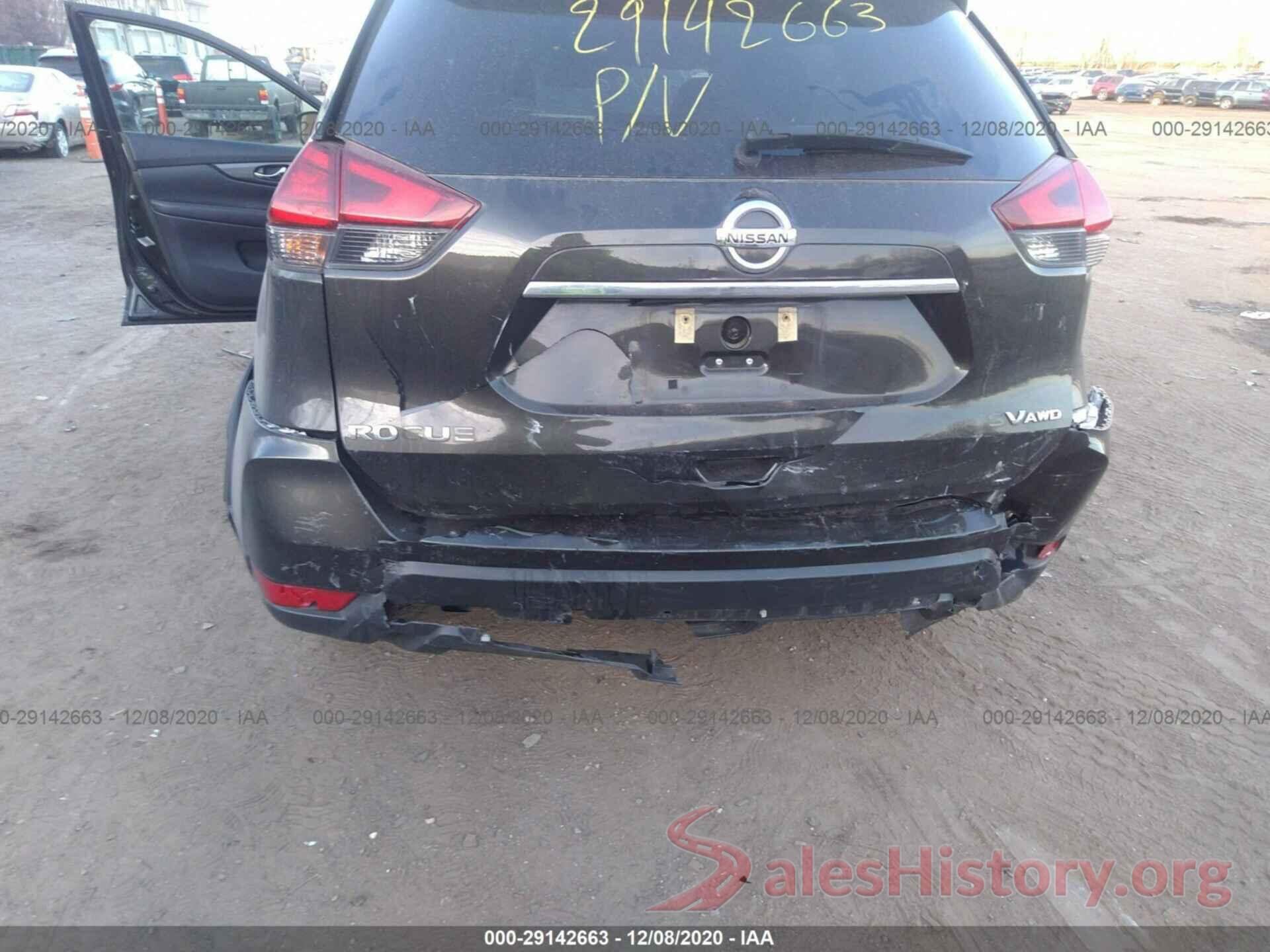 5N1AT2MM9HC825979 2017 NISSAN ROGUE