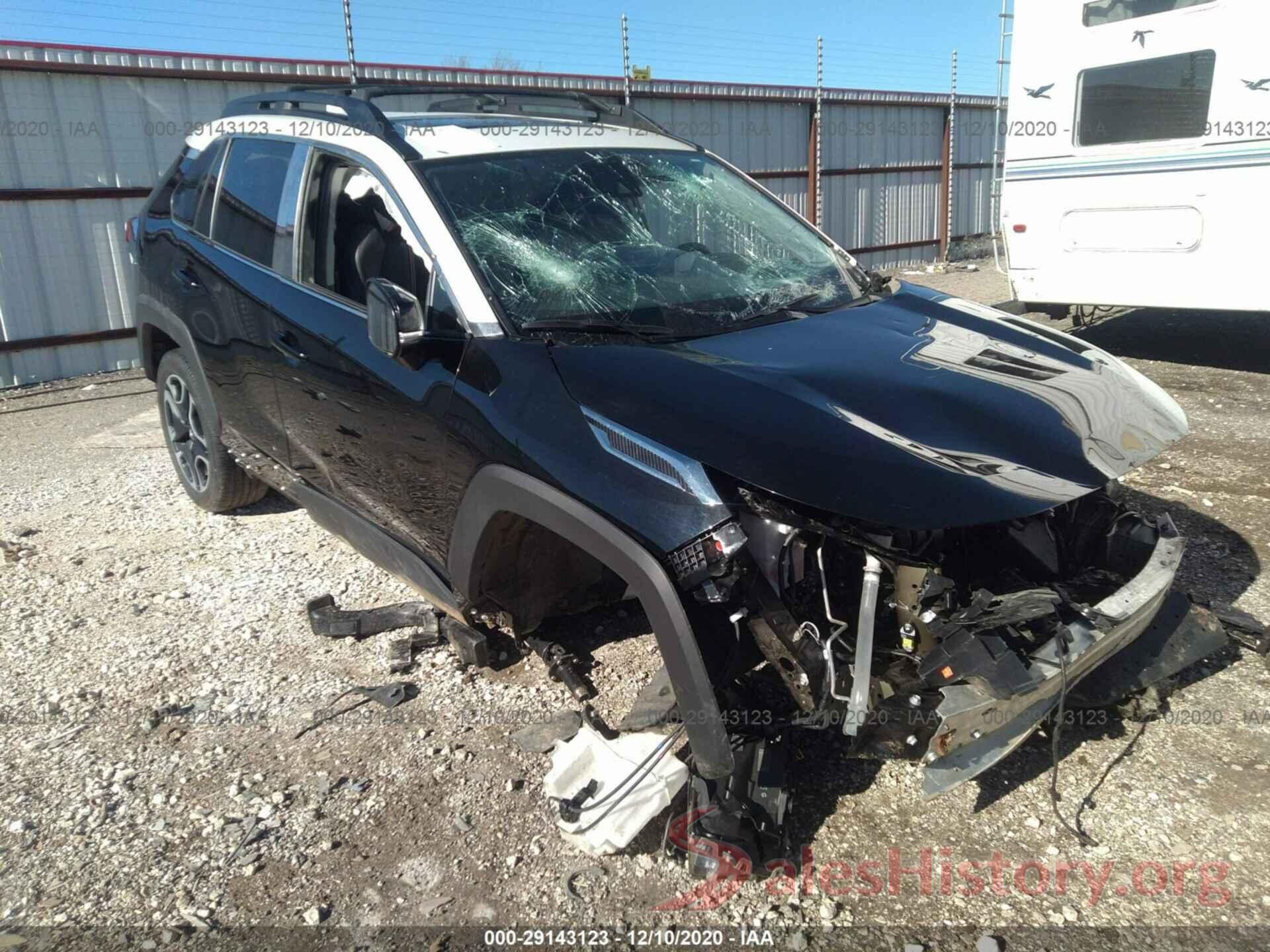 2T3J1RFVXKW030209 2019 TOYOTA RAV4