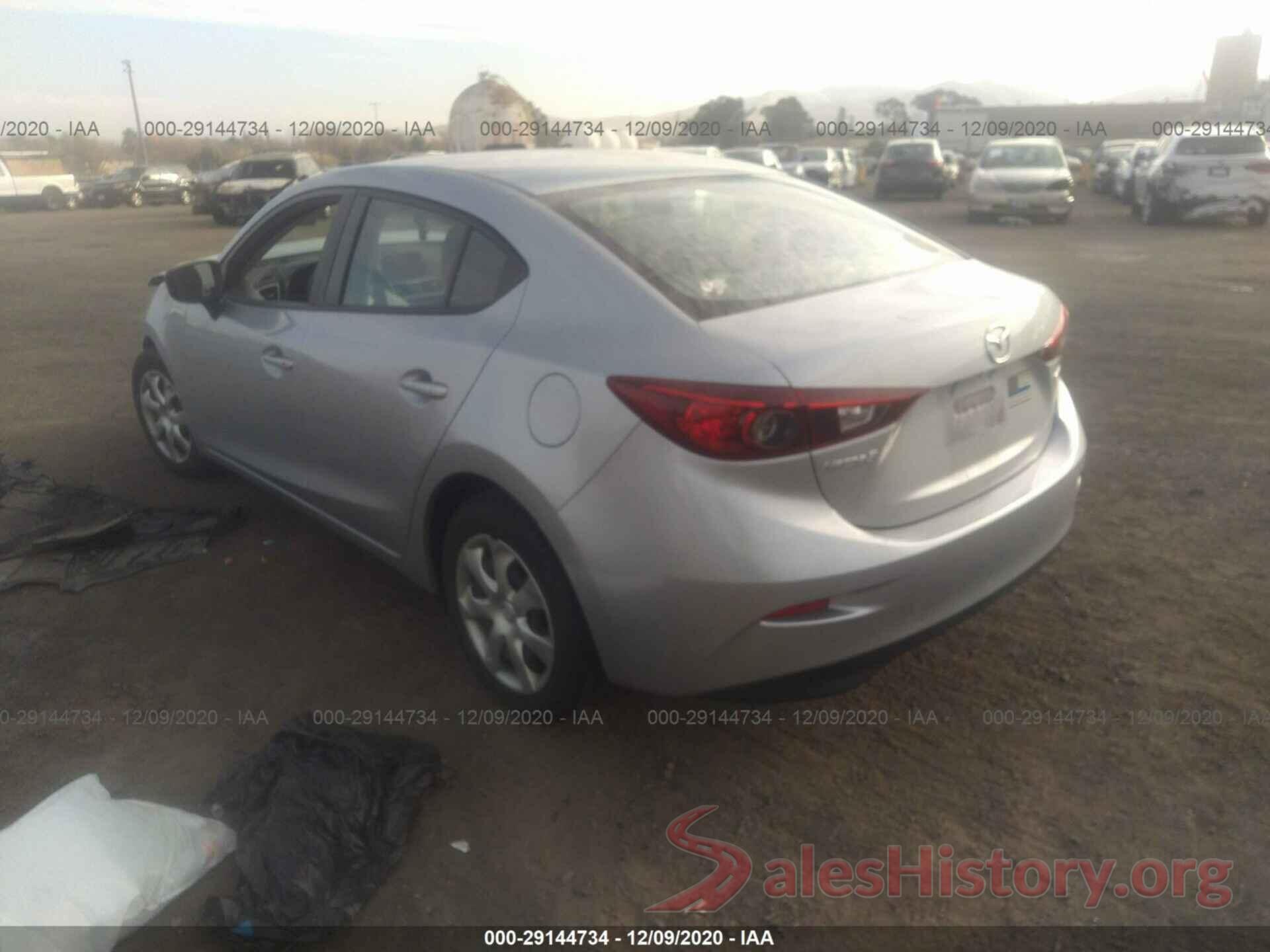 3MZBN1U79HM153702 2017 MAZDA MAZDA3 4-DOOR