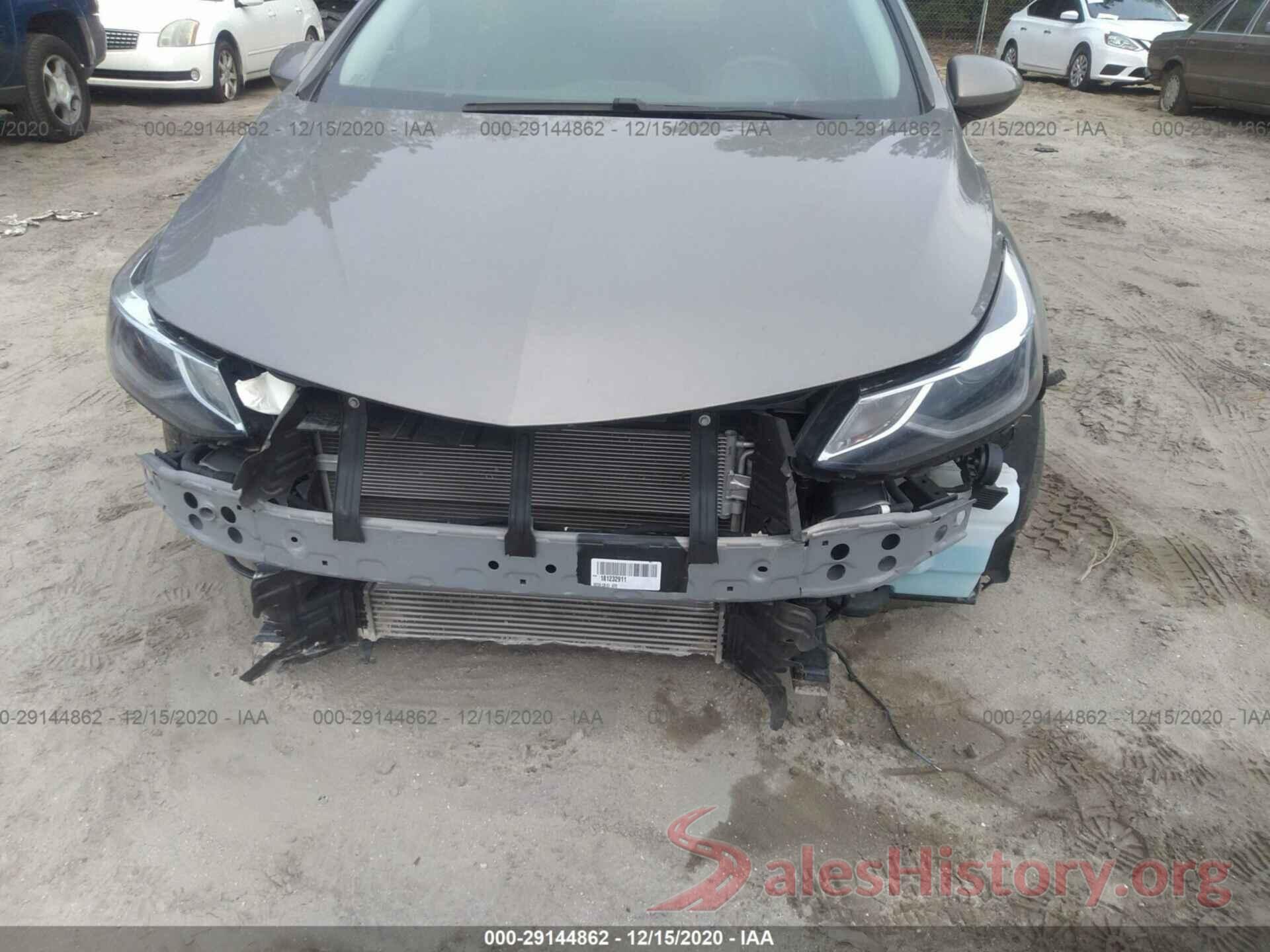 1G1BE5SM4J7232688 2018 CHEVROLET CRUZE