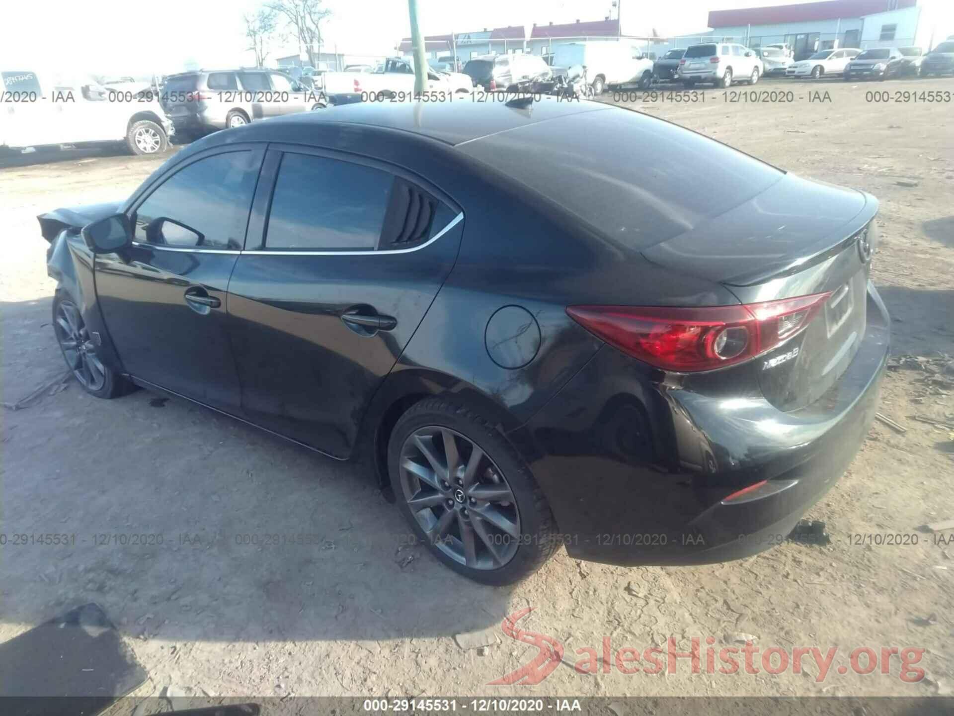 3MZBN1V38JM260693 2018 MAZDA MAZDA3 4-DOOR