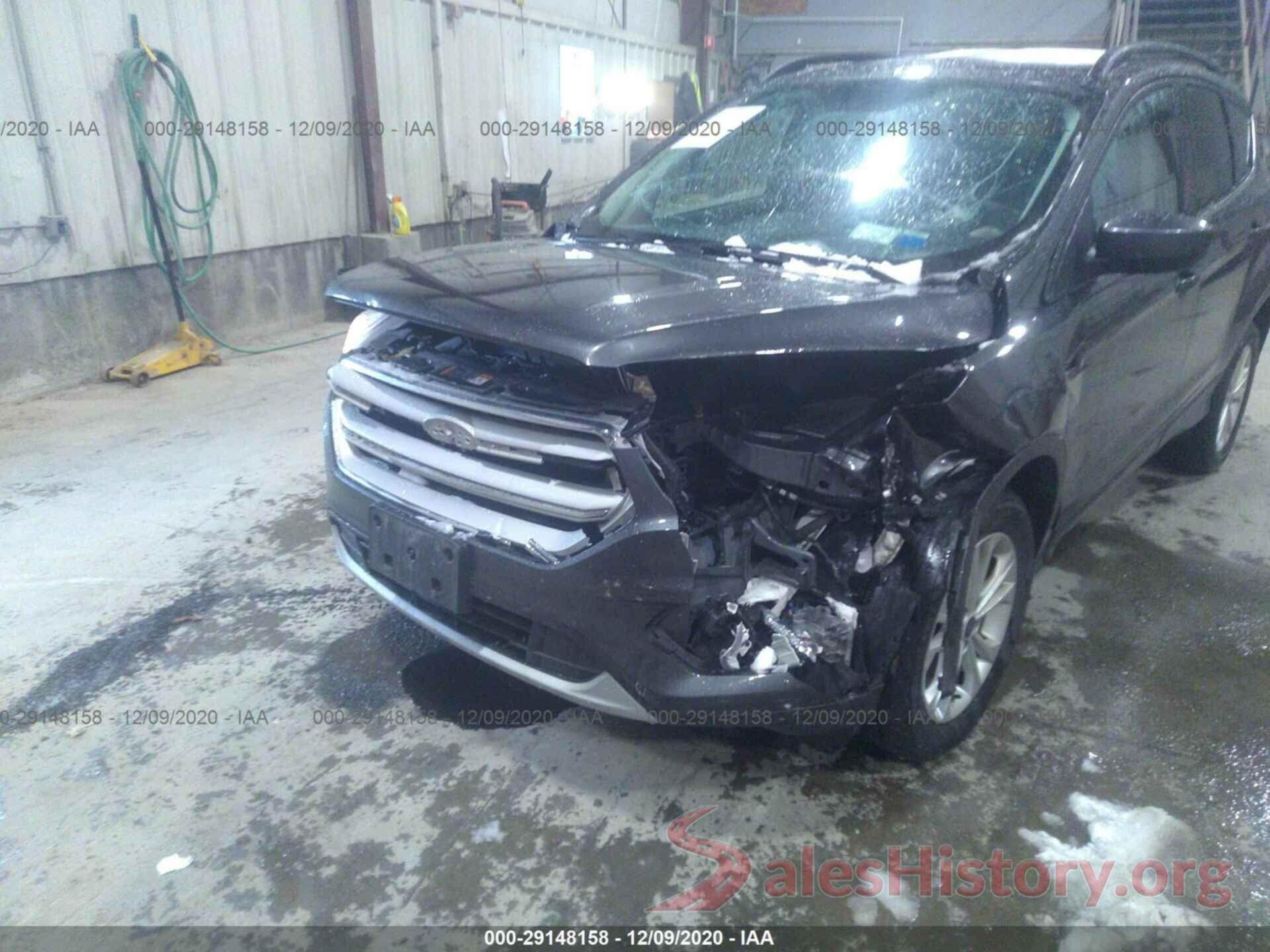 1FMCU9GD9JUB92846 2018 FORD ESCAPE