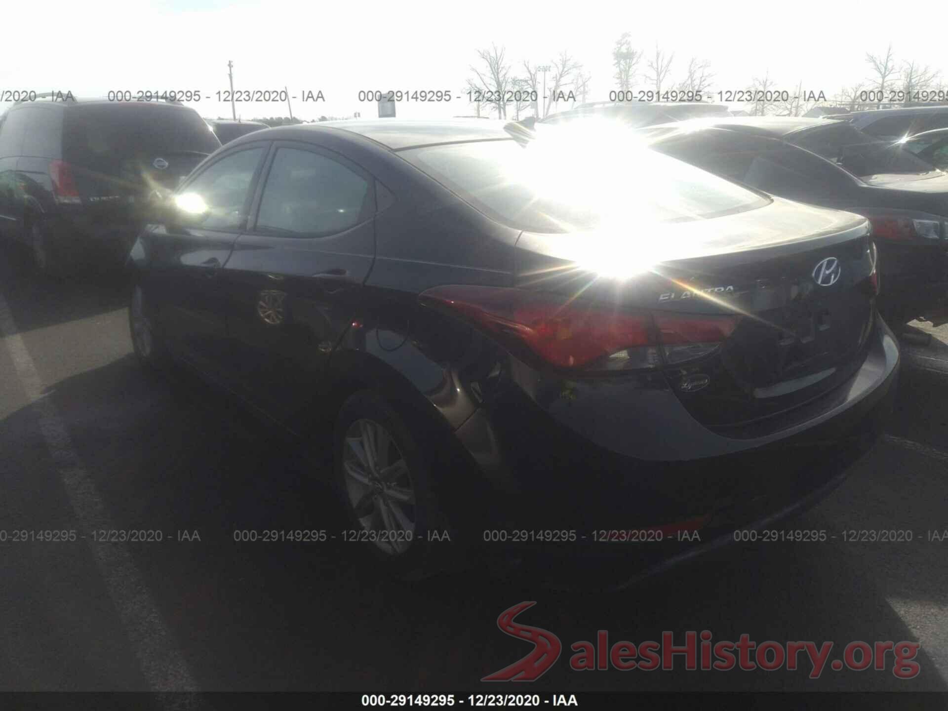 5NPDH4AE1GH759443 2016 HYUNDAI ELANTRA