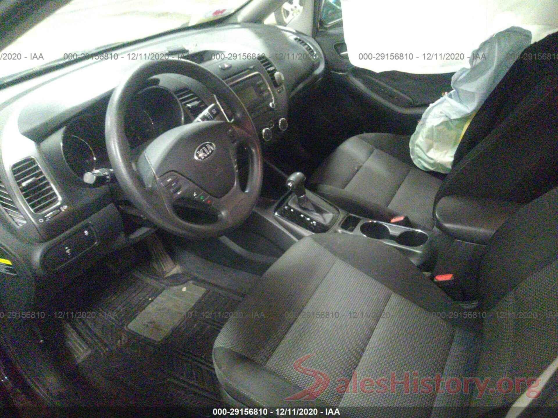 3KPFK4A77HE060481 2017 KIA FORTE