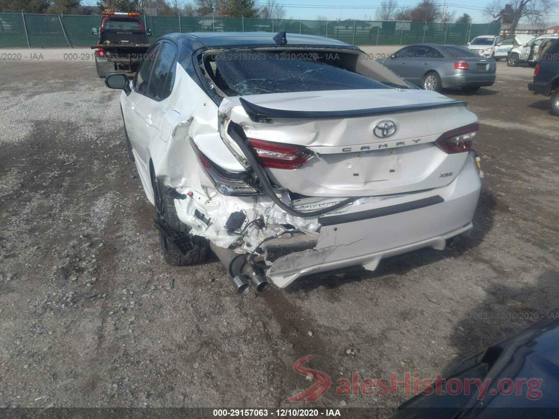 4T1B61HK9JU145126 2018 TOYOTA CAMRY