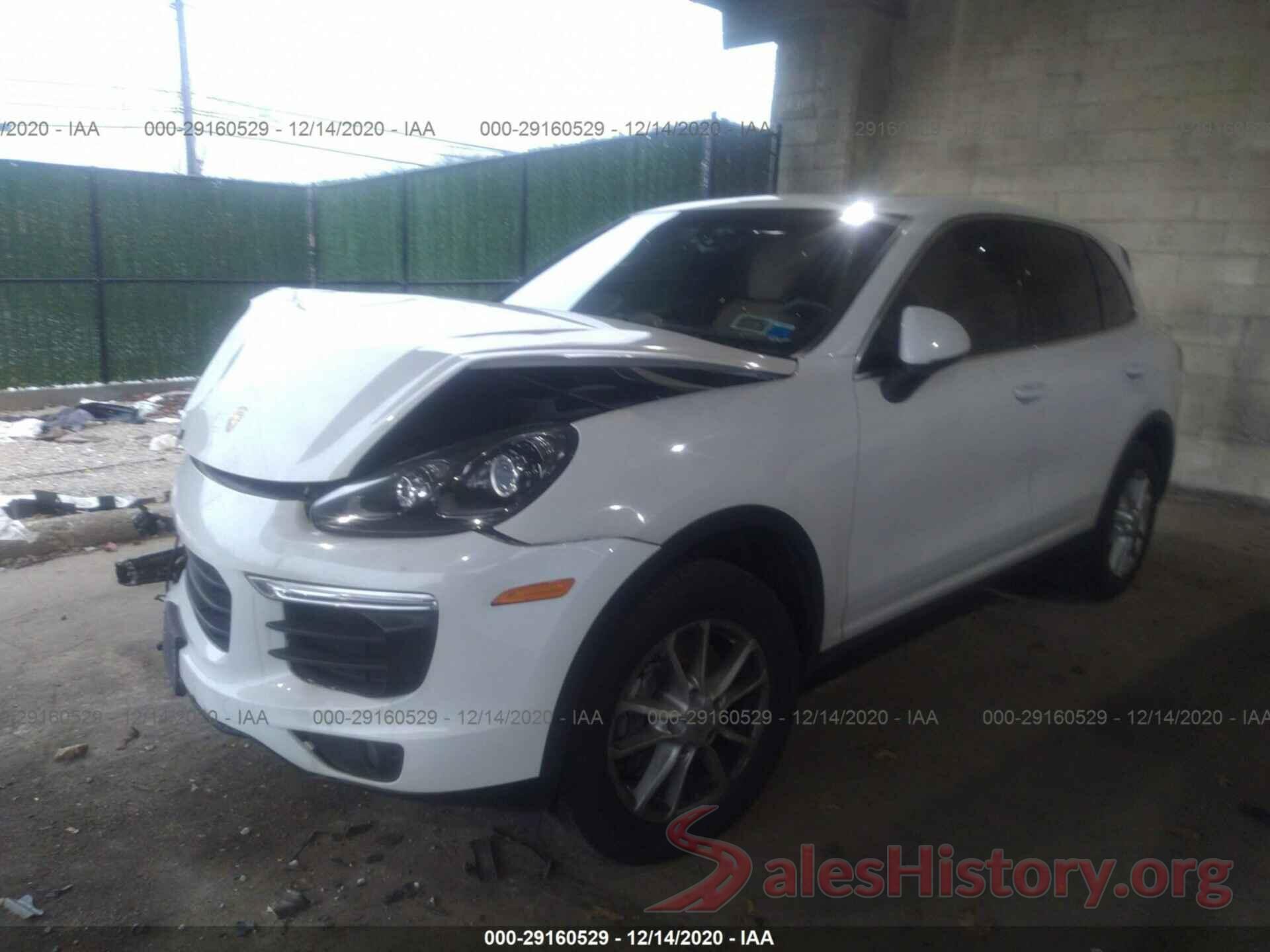 WP1AA2A27GLA02560 2016 PORSCHE CAYENNE