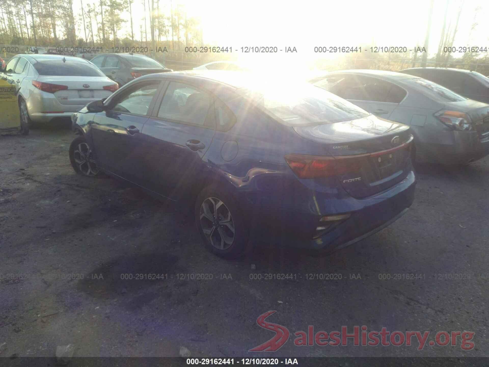 3KPF24AD0KE102437 2019 KIA FORTE