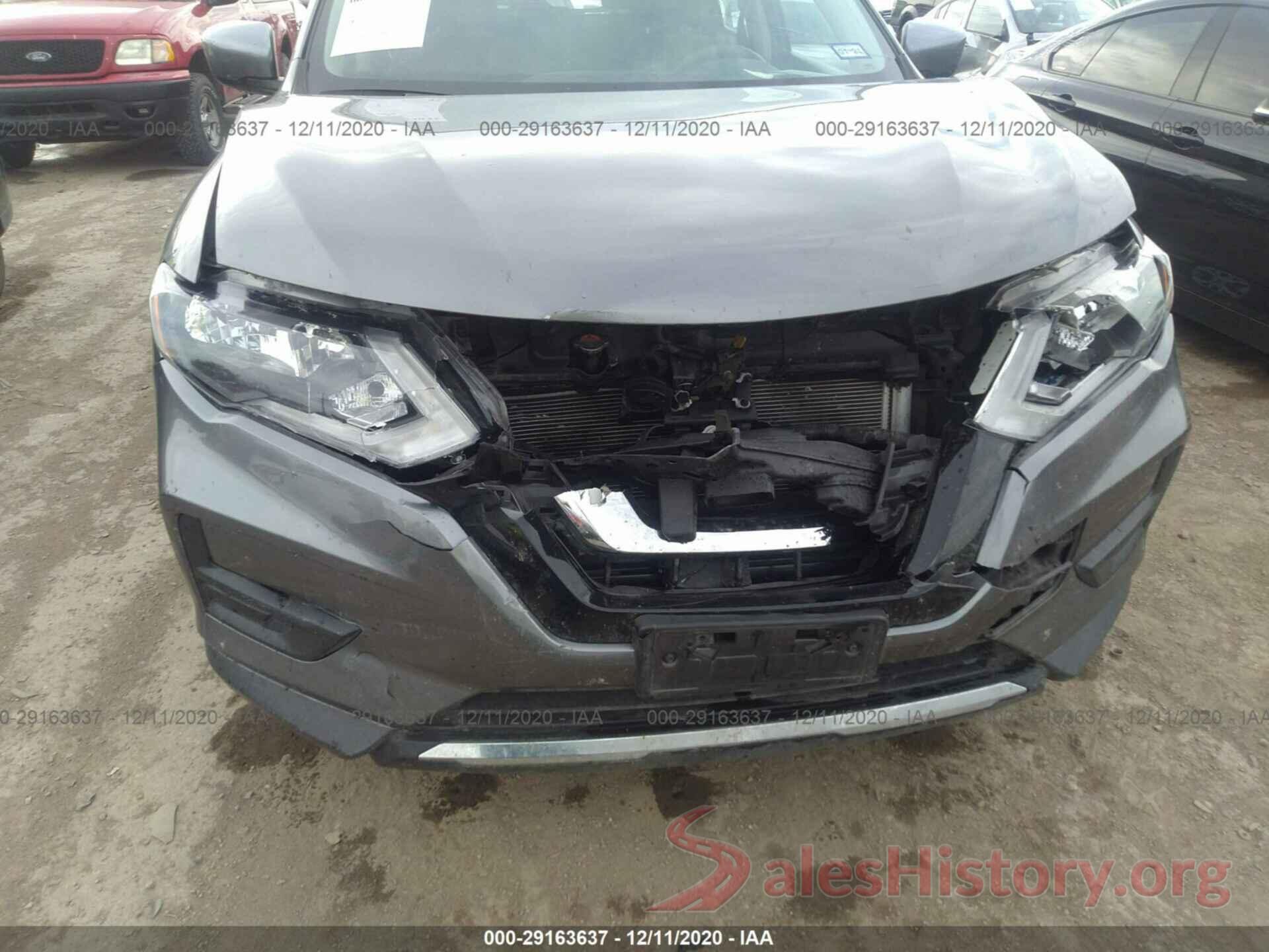 KNMAT2MT8HP617208 2017 NISSAN ROGUE