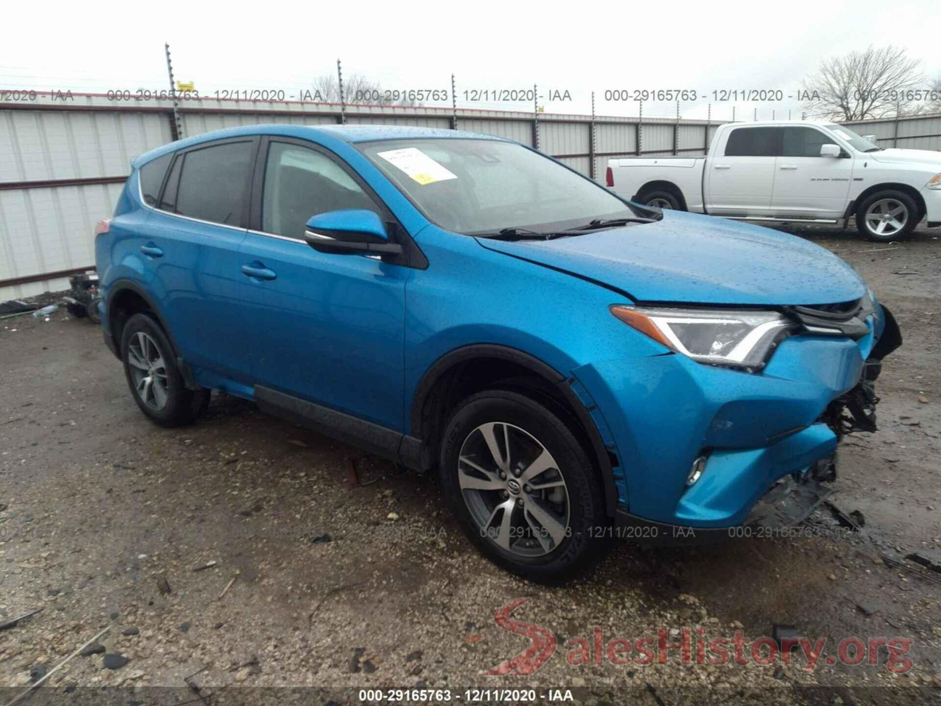 2T3WFREV5JW468921 2018 TOYOTA RAV4