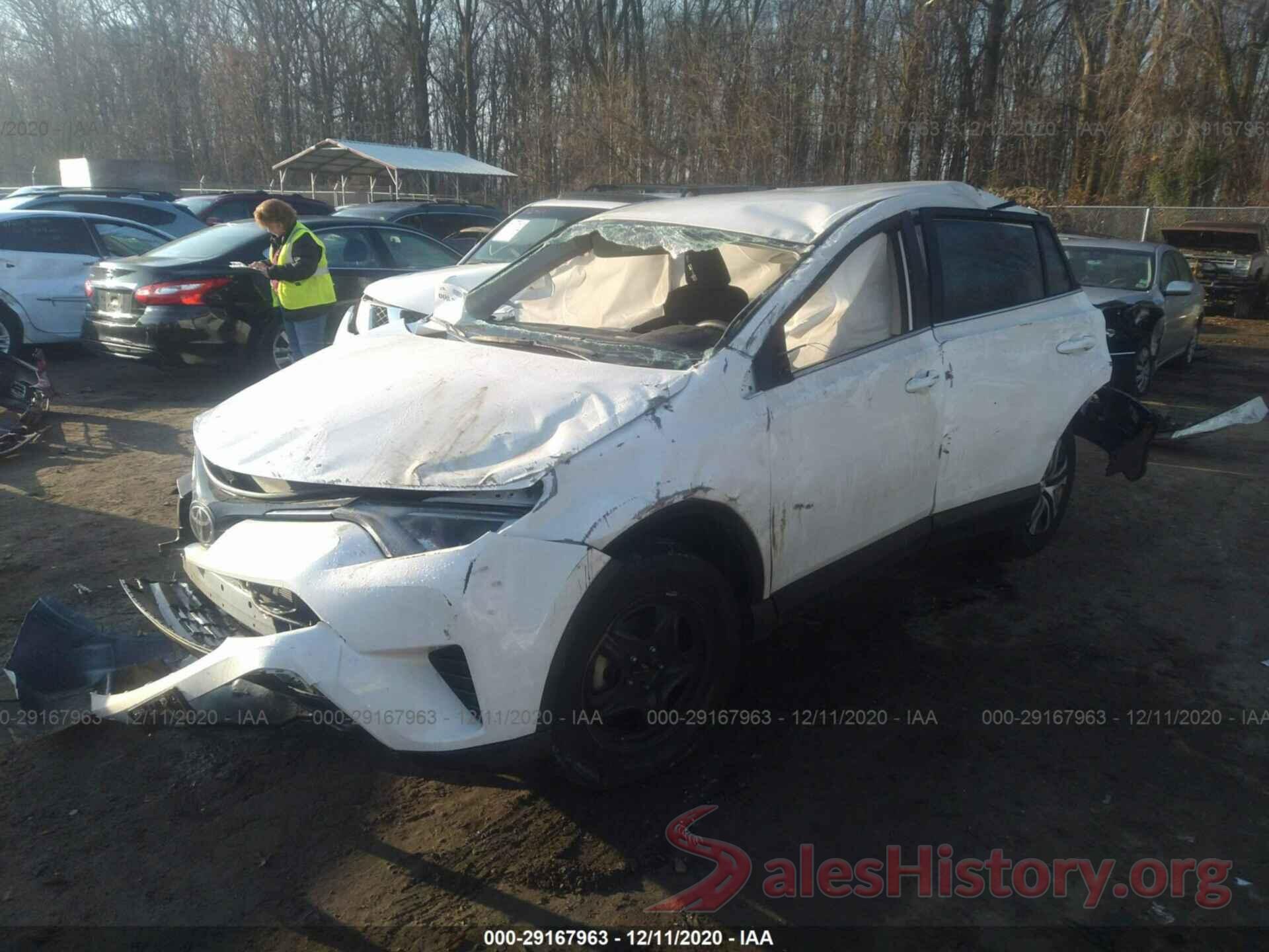 2T3ZFREV6JW477236 2018 TOYOTA RAV4