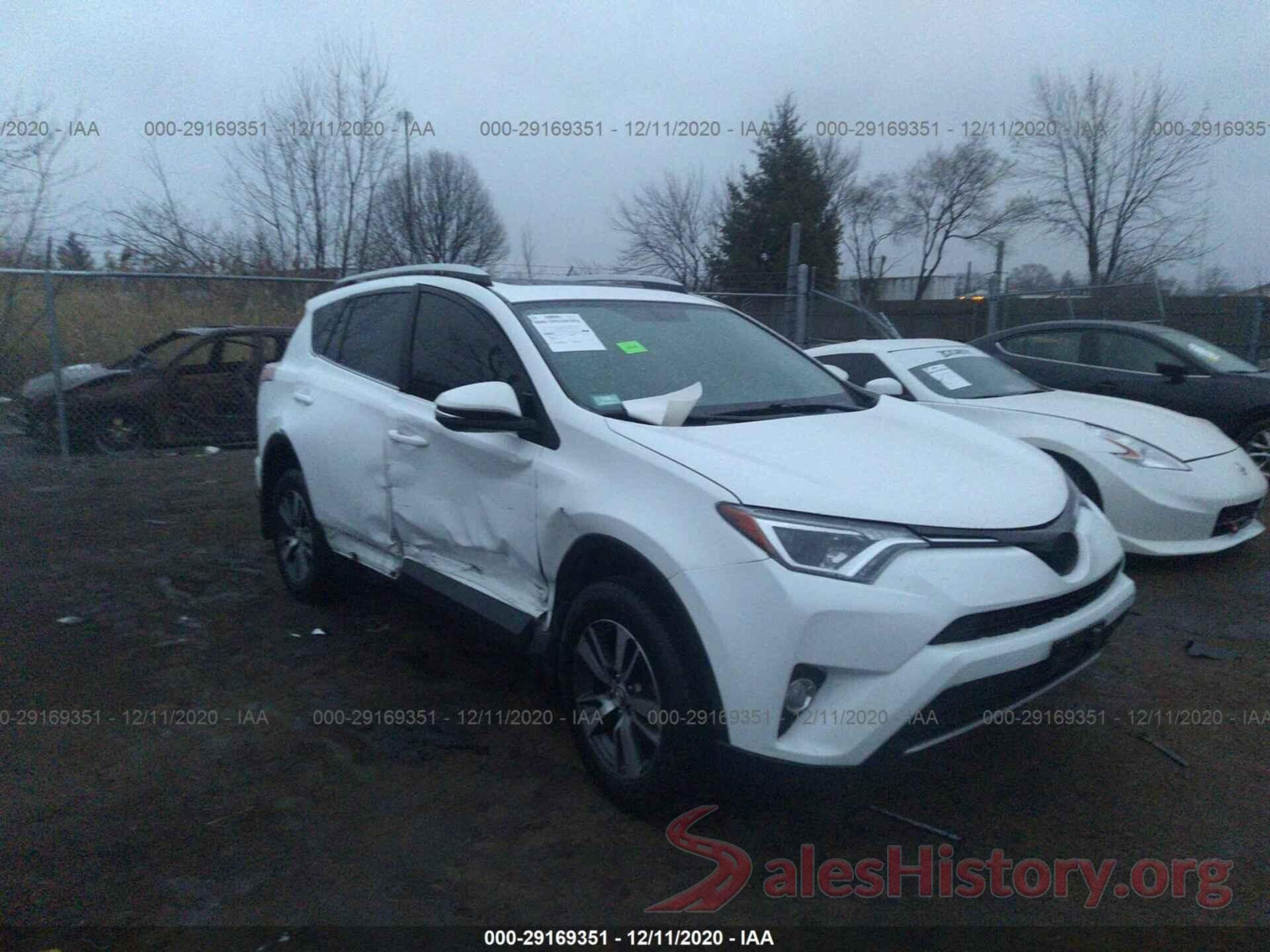 JTMRFREVXGJ102280 2016 TOYOTA RAV4