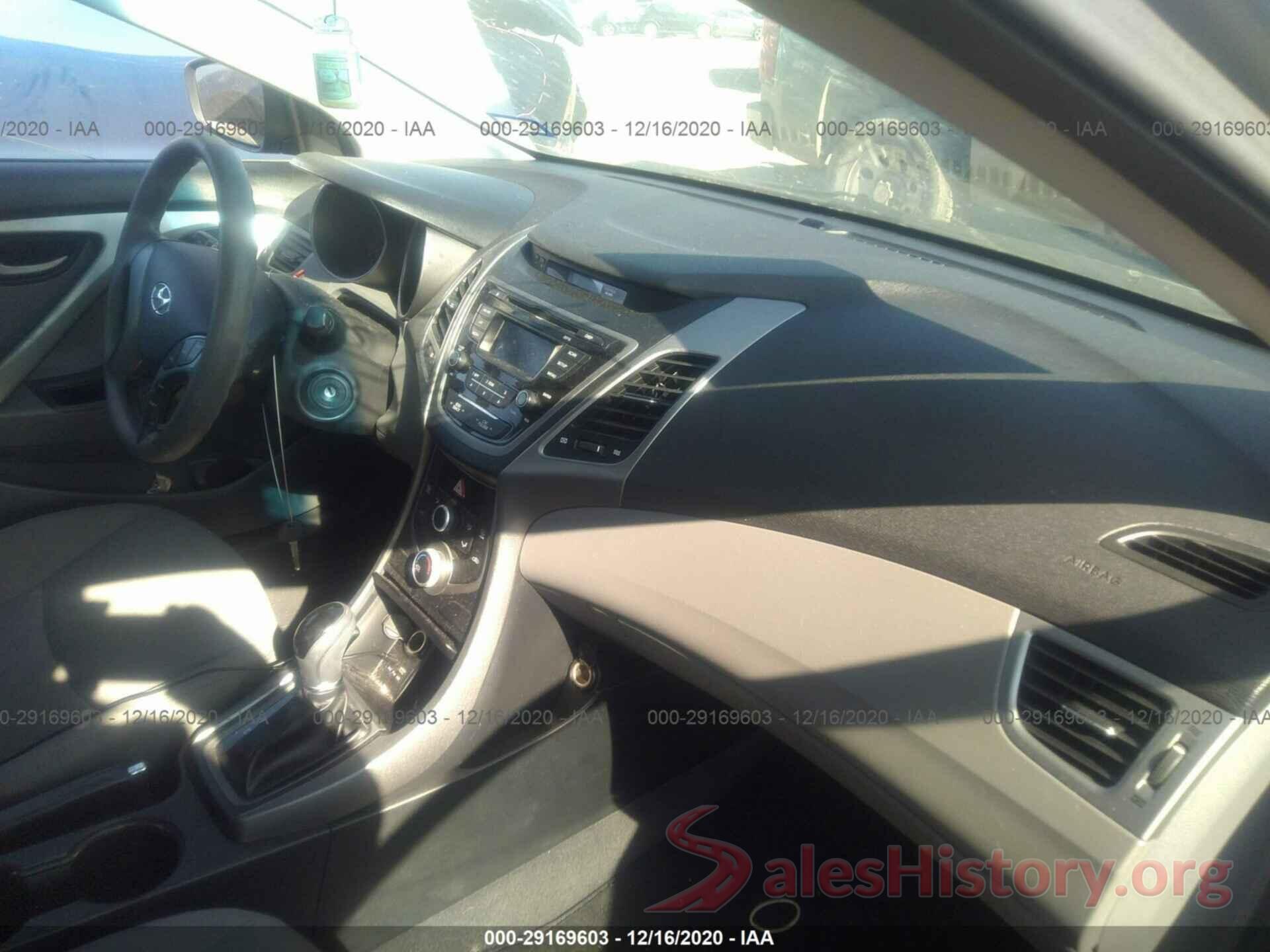 5NPDH4AE1GH735417 2016 HYUNDAI ELANTRA