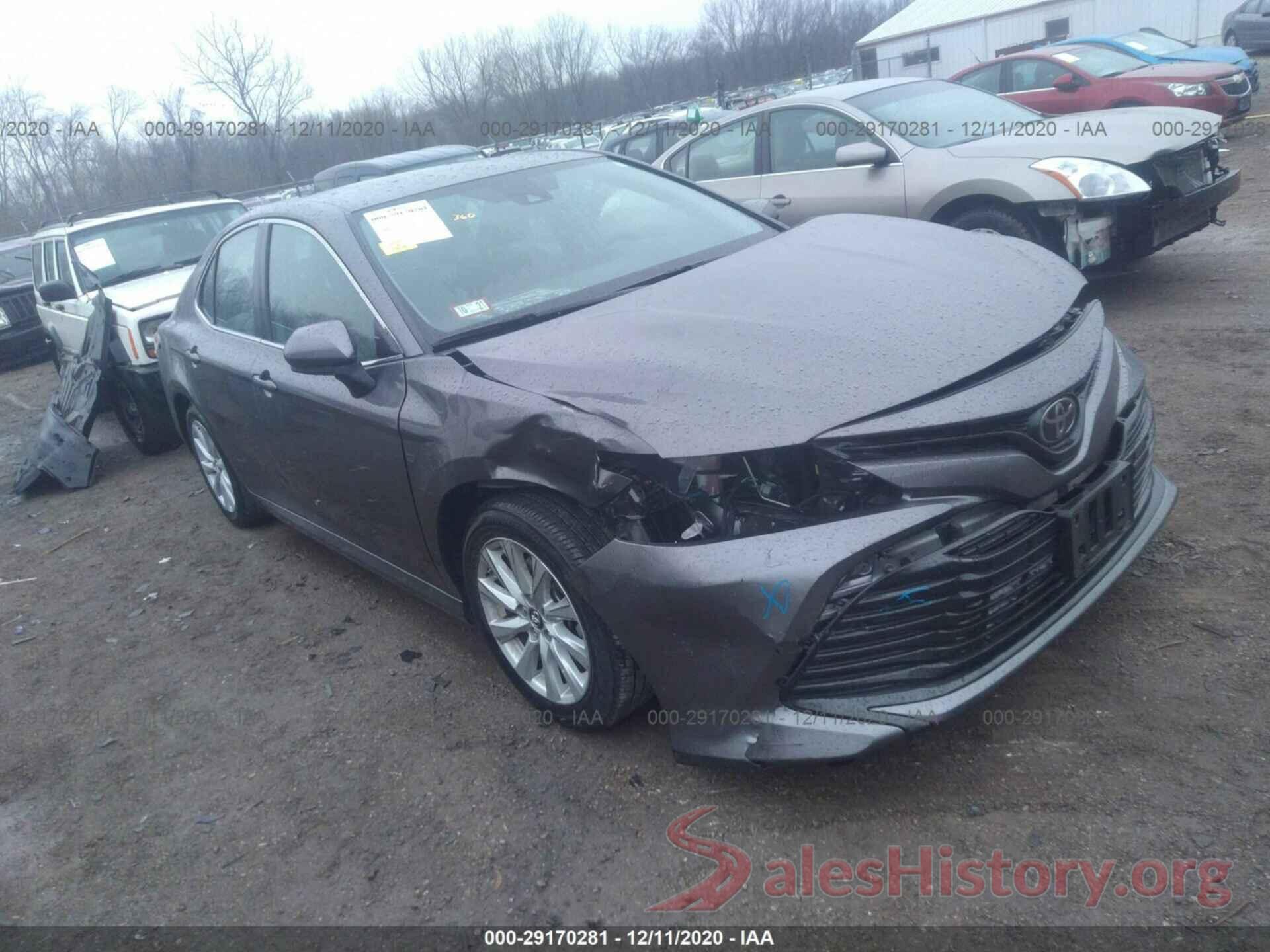 4T1B11HK3KU725570 2019 TOYOTA CAMRY