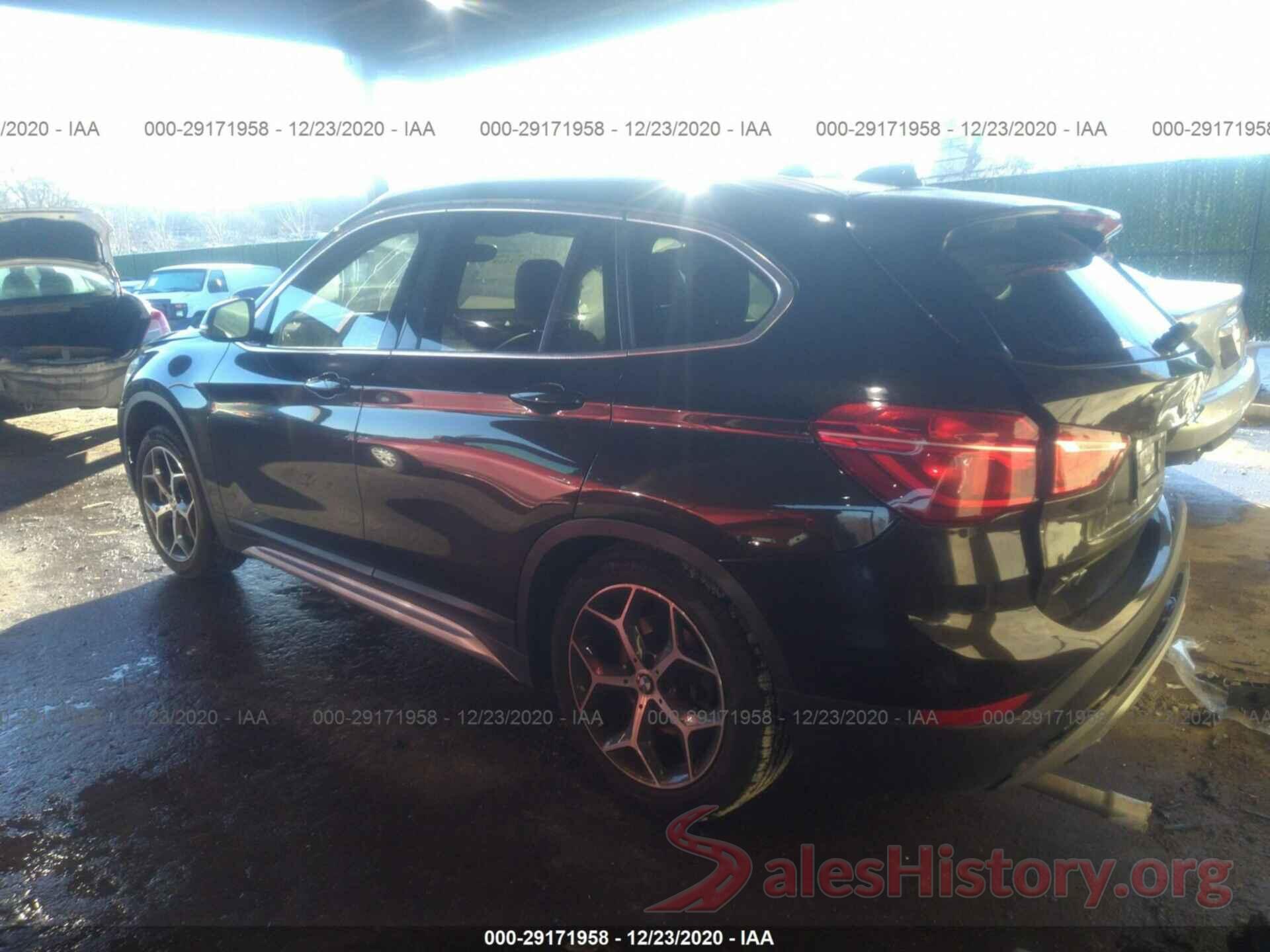 WBXHT3C3XJ5L34724 2018 BMW X1