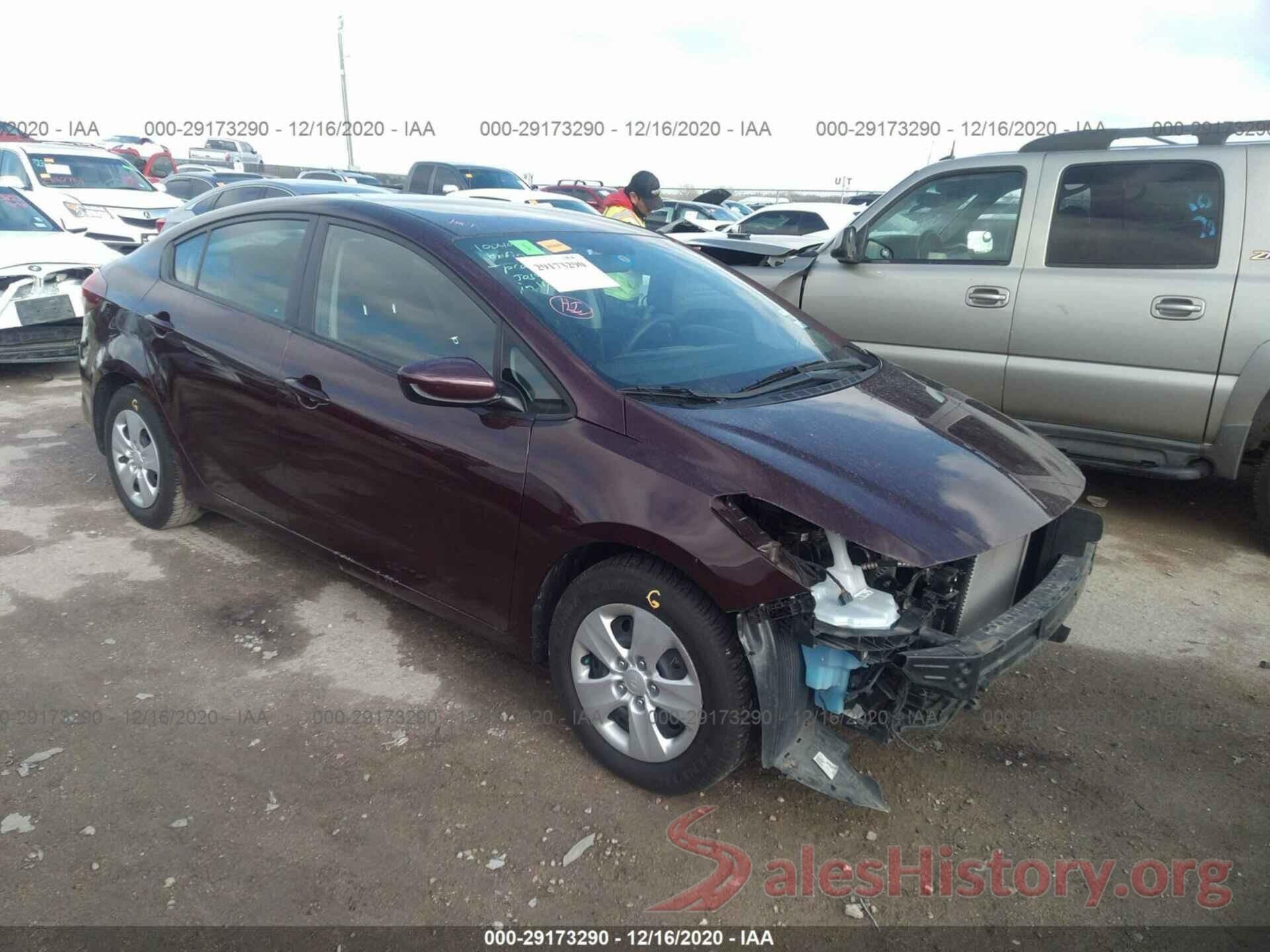 3KPFK4A72HE113829 2017 KIA FORTE