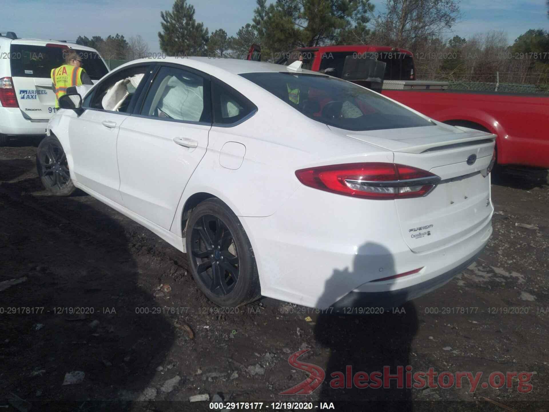 3FA6P0HD2LR178676 2020 FORD FUSION