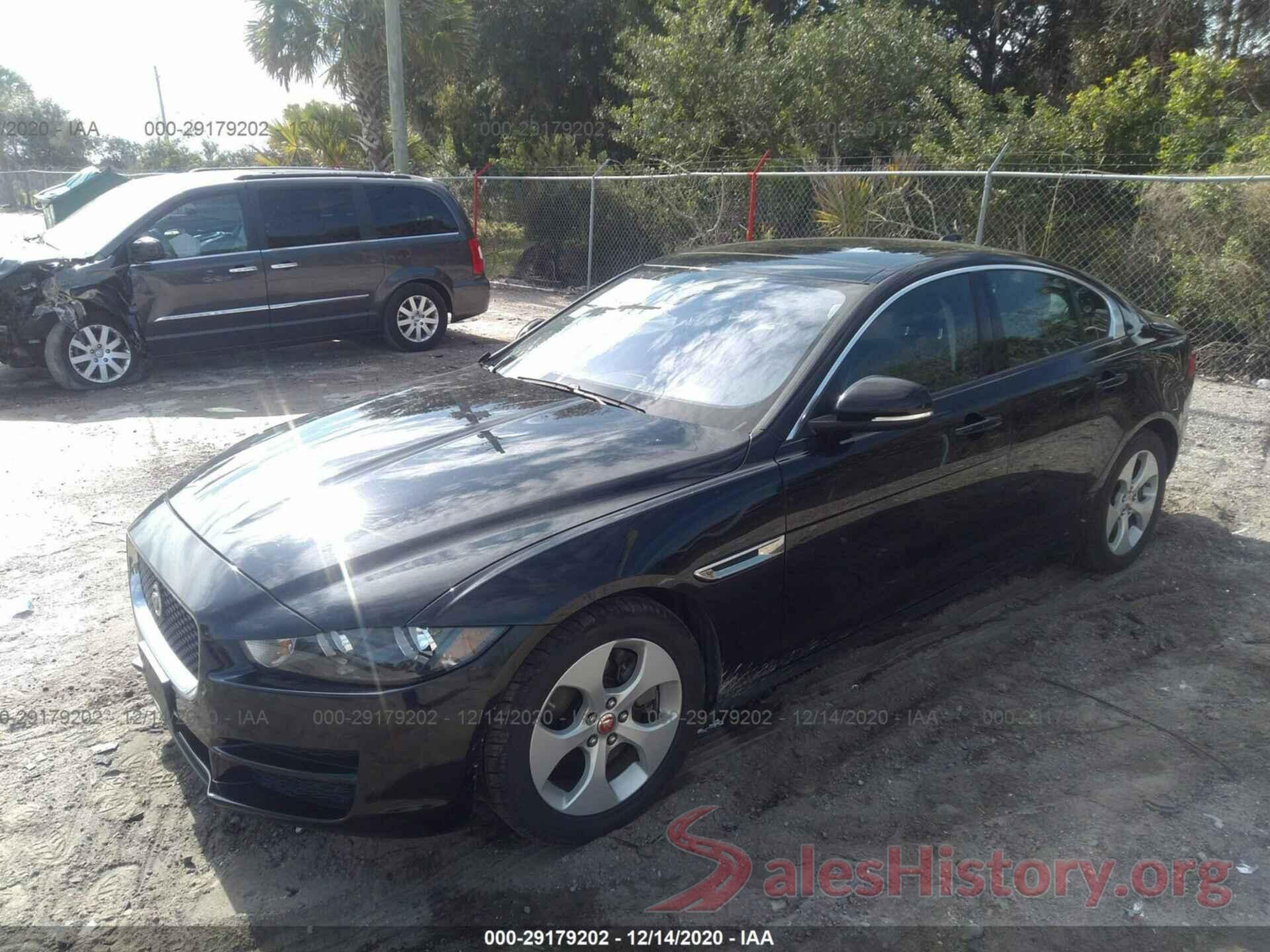 SAJAR4BG1HA976873 2017 JAGUAR XE