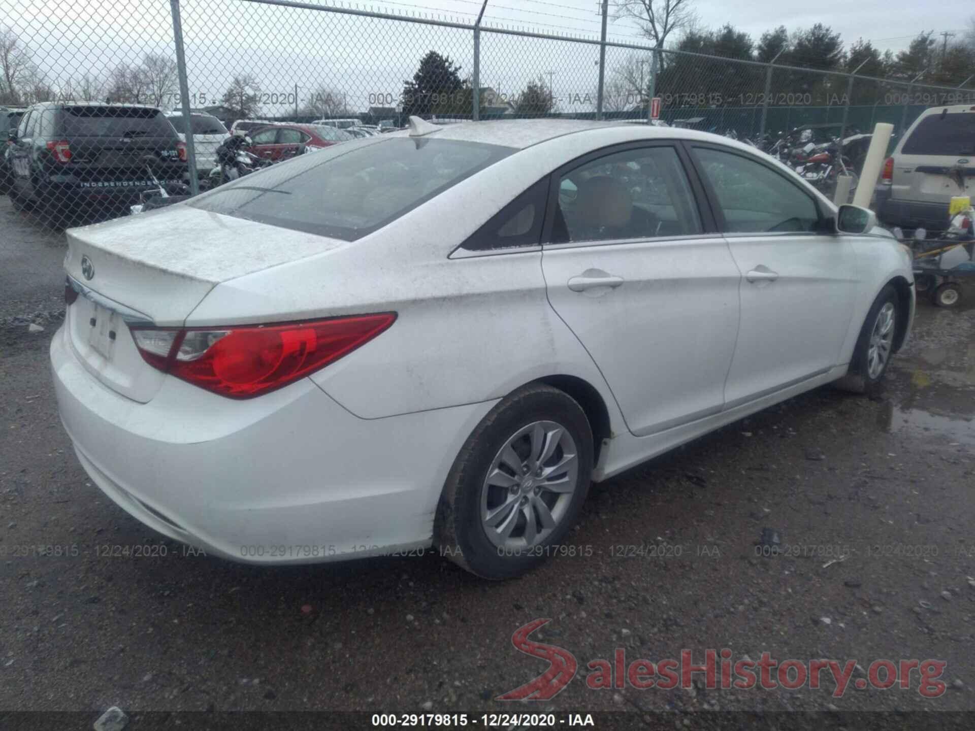 5NPEB4AC2BH032745 2011 HYUNDAI SONATA