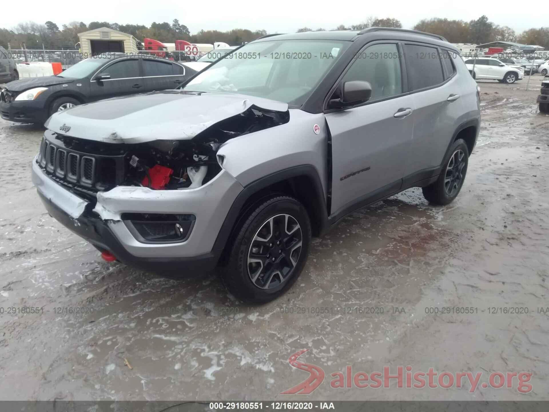 3C4NJDDB7KT618038 2019 JEEP COMPASS