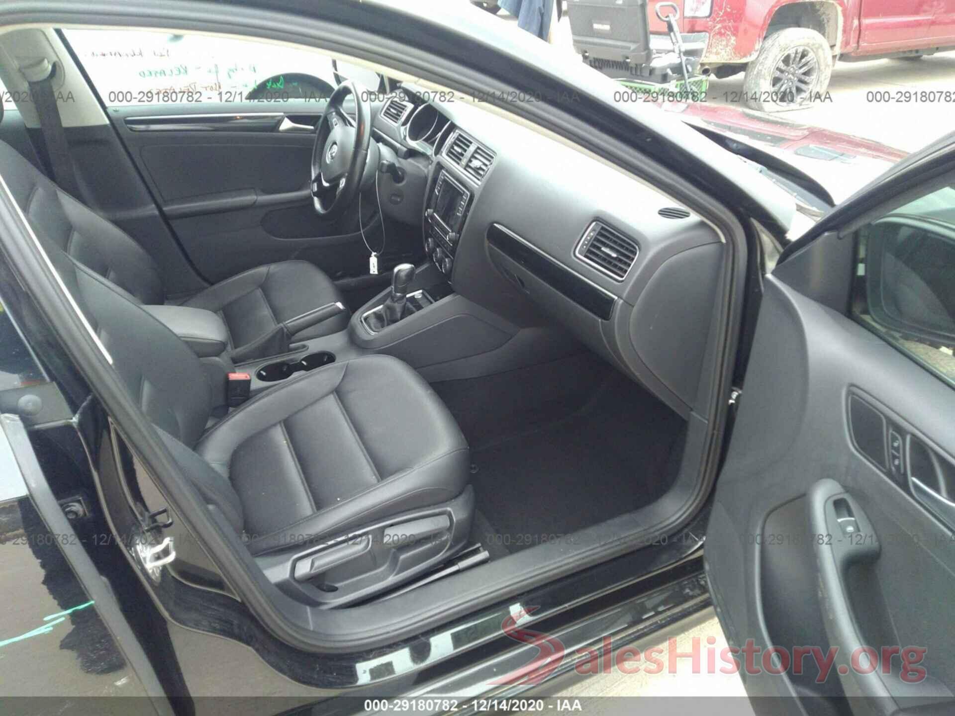 3VWL17AJ6HM231131 2017 VOLKSWAGEN JETTA