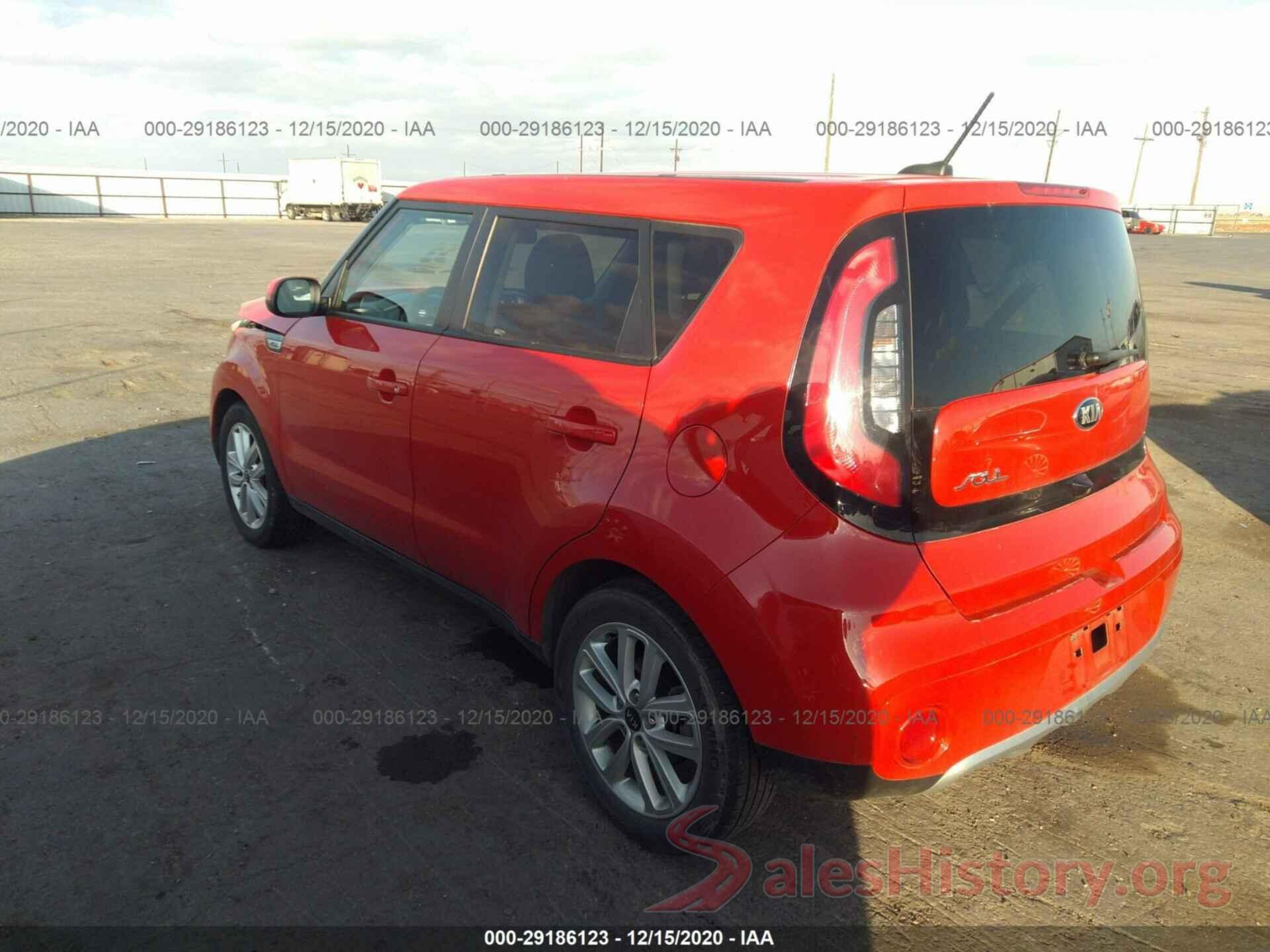 KNDJP3A55J7601702 2018 KIA SOUL