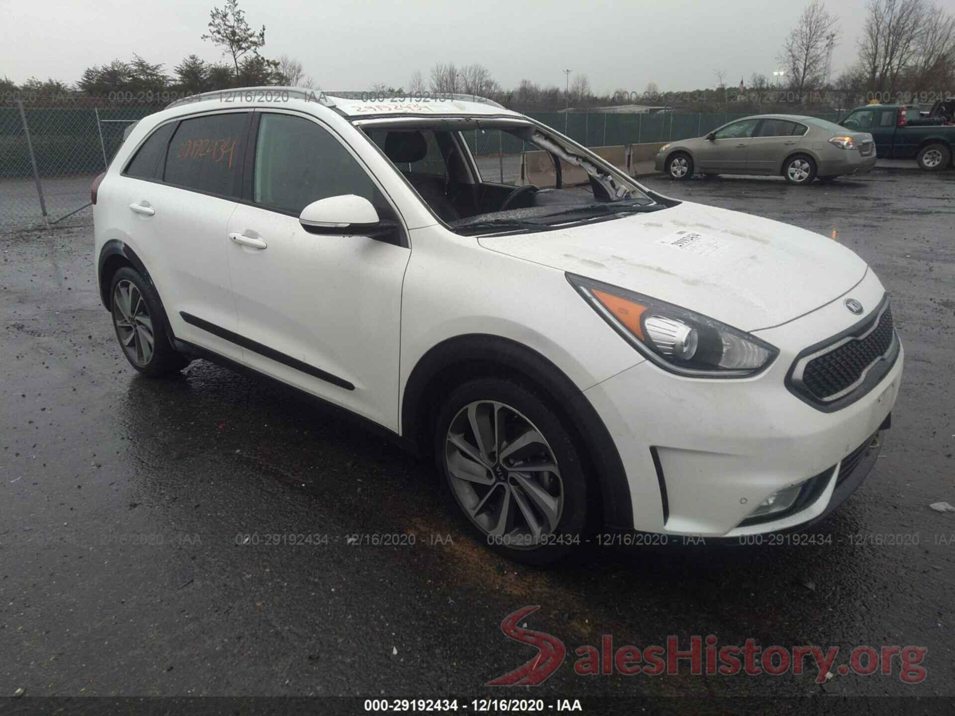 KNDCE3LC4H5043163 2017 KIA NIRO