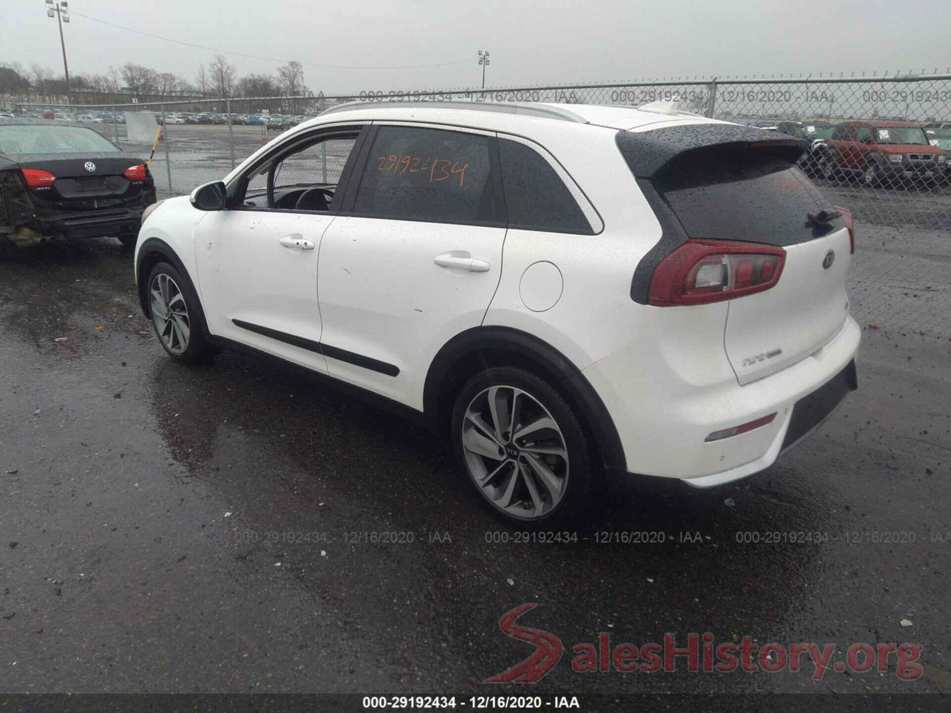 KNDCE3LC4H5043163 2017 KIA NIRO