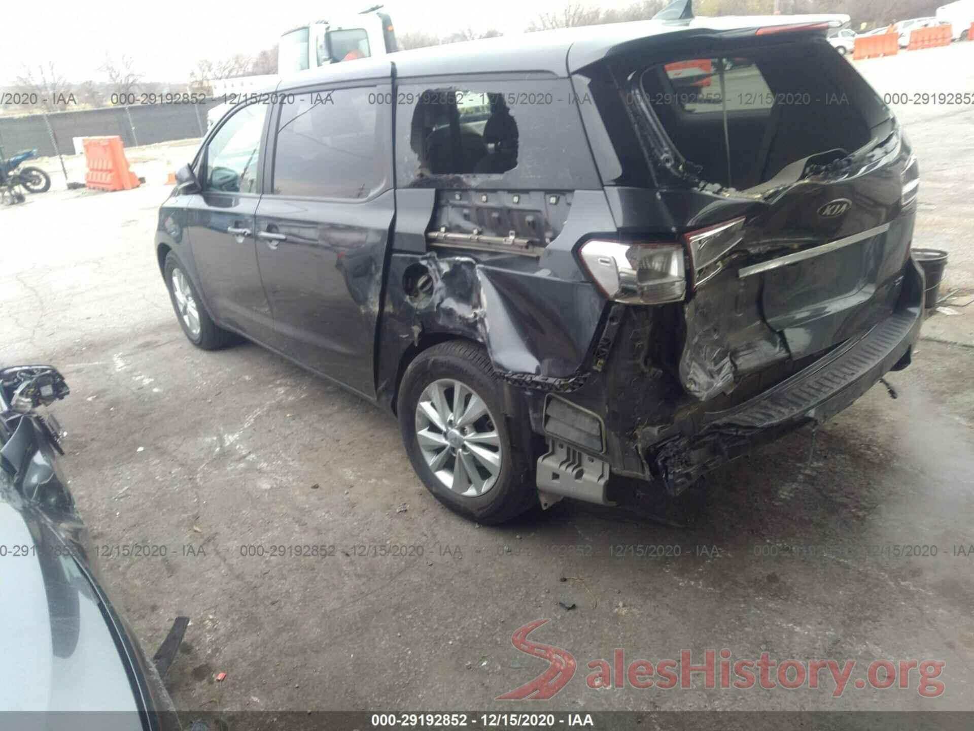 KNDMB5C15H6218912 2017 KIA SEDONA