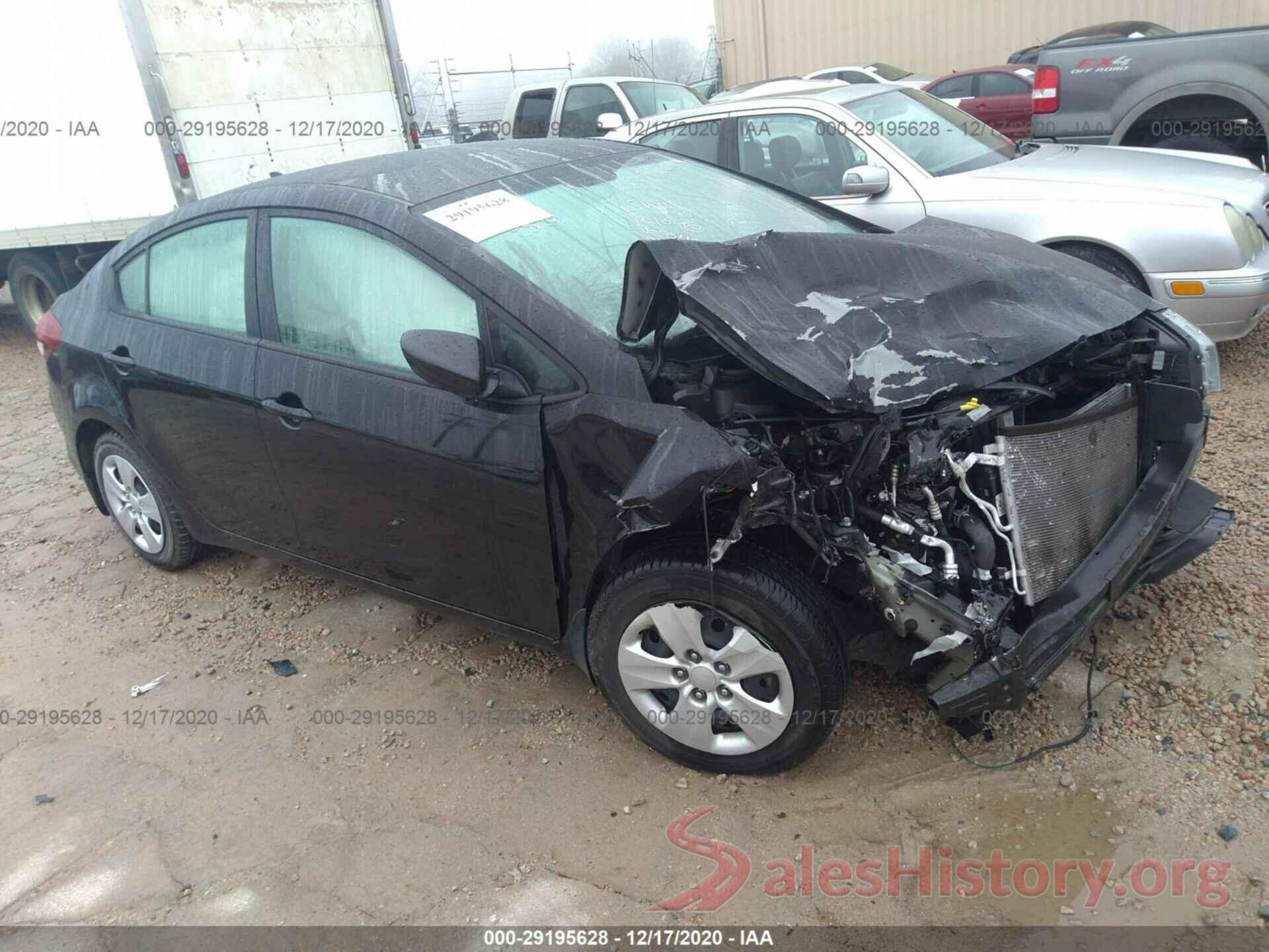 3KPFK4A72JE195549 2018 KIA FORTE