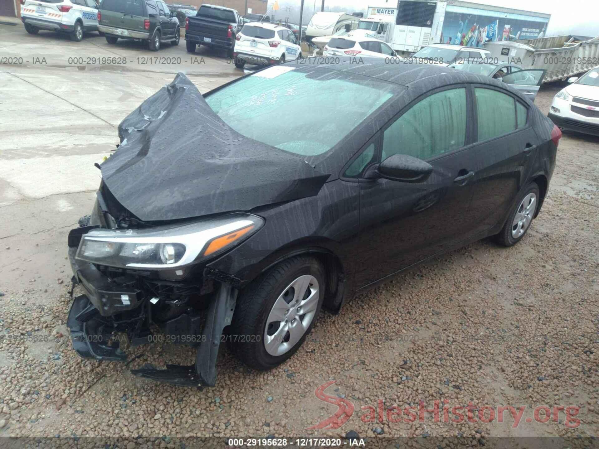 3KPFK4A72JE195549 2018 KIA FORTE