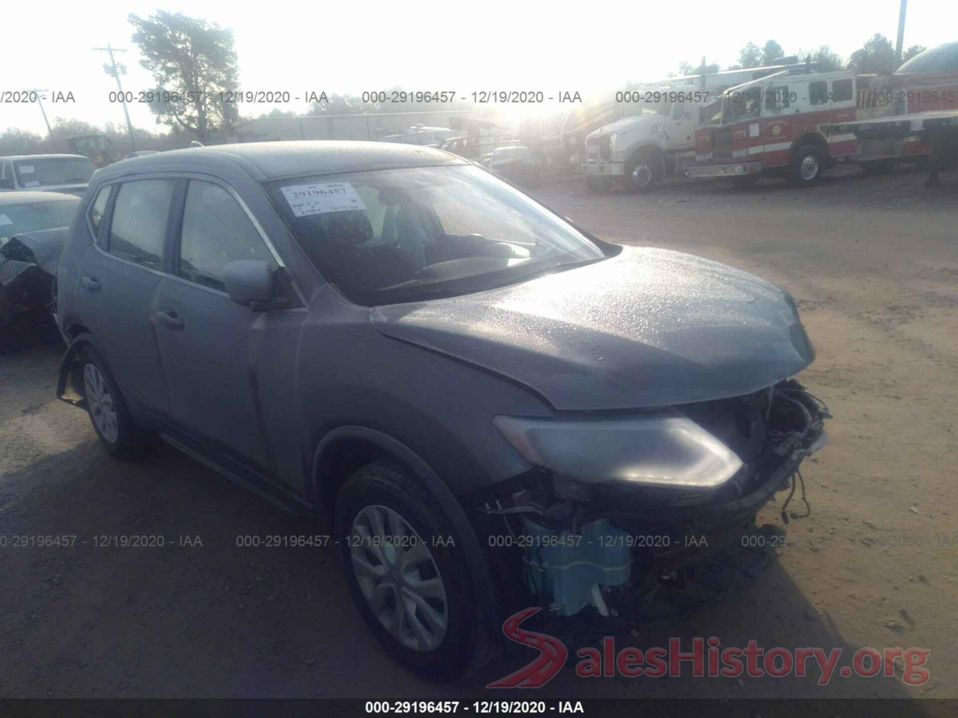 KNMAT2MV1JP519256 2018 NISSAN ROGUE