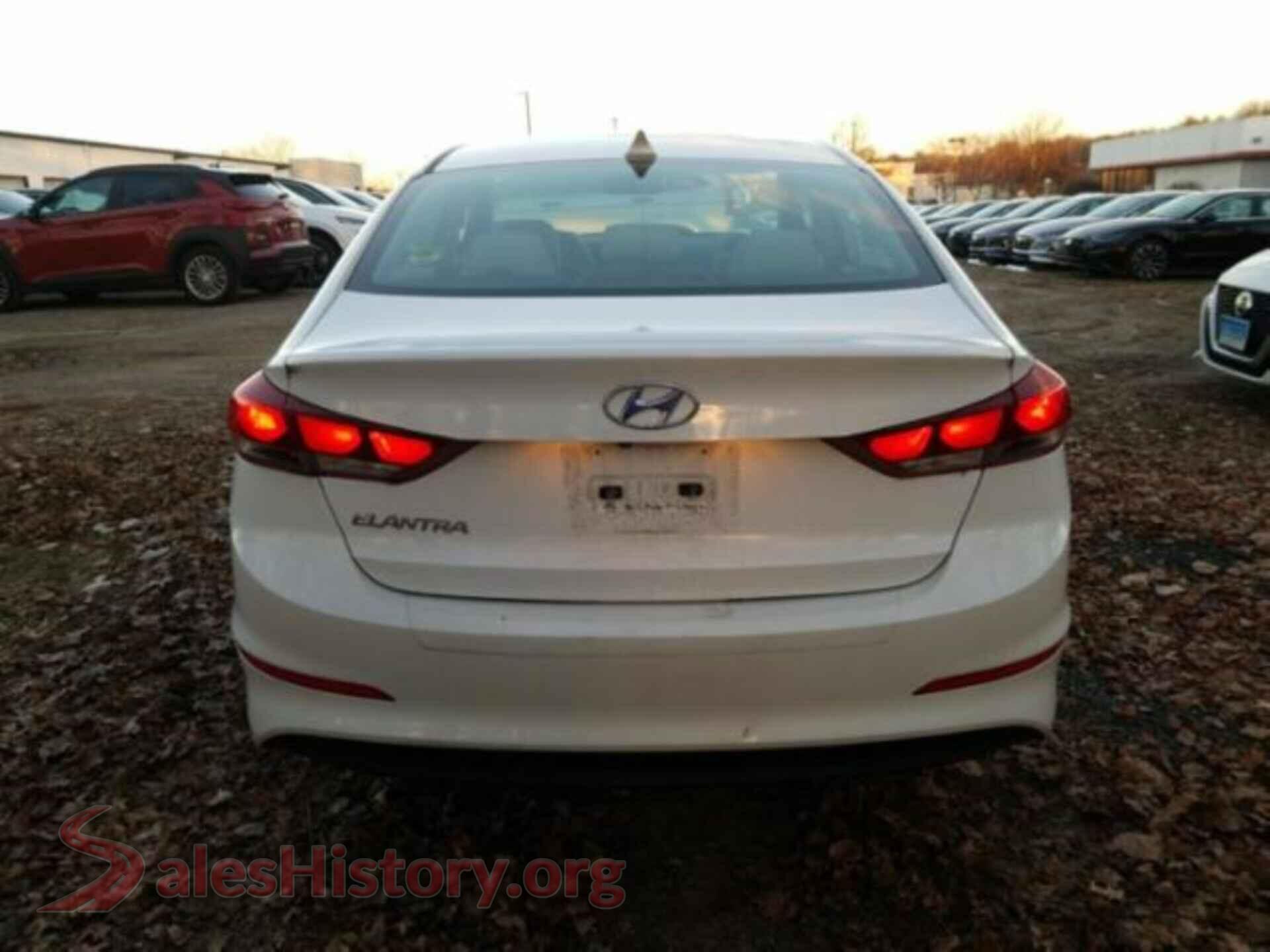 2018 HYUNDAI ELANTRA VIN 5NPD84LF7JH253564, auction photo 14