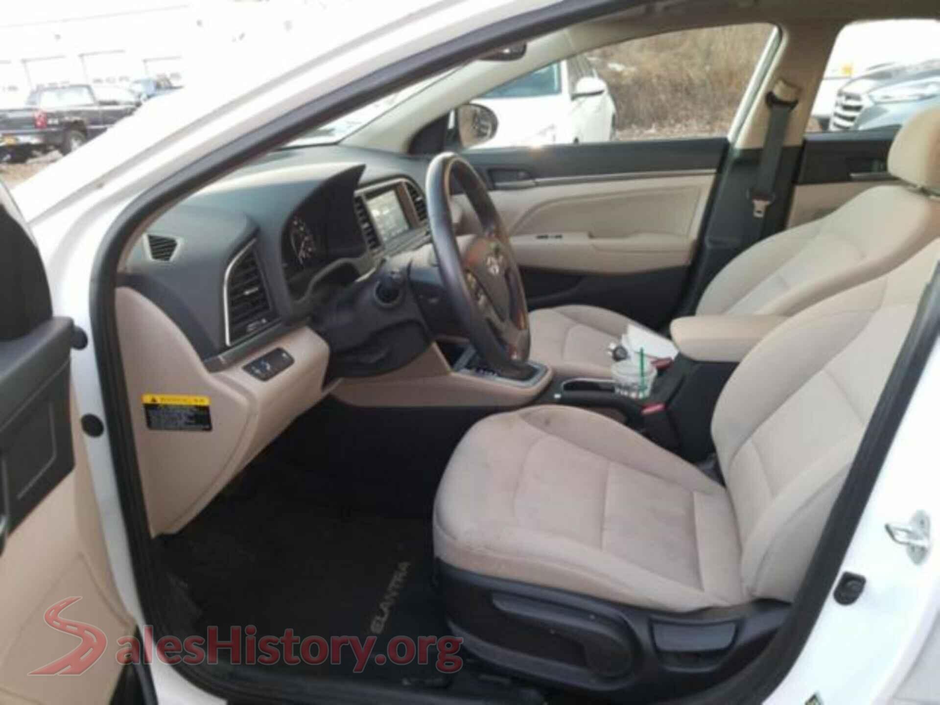 2018 HYUNDAI ELANTRA VIN 5NPD84LF7JH253564, interior dashboard