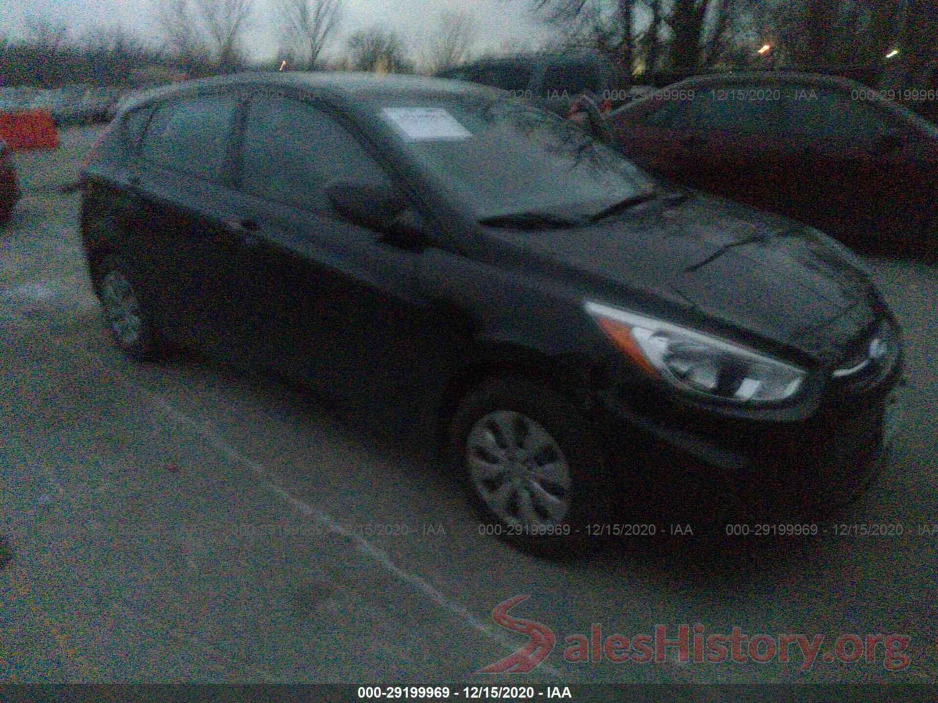 KMHCT5AE0HU355987 2017 HYUNDAI ACCENT