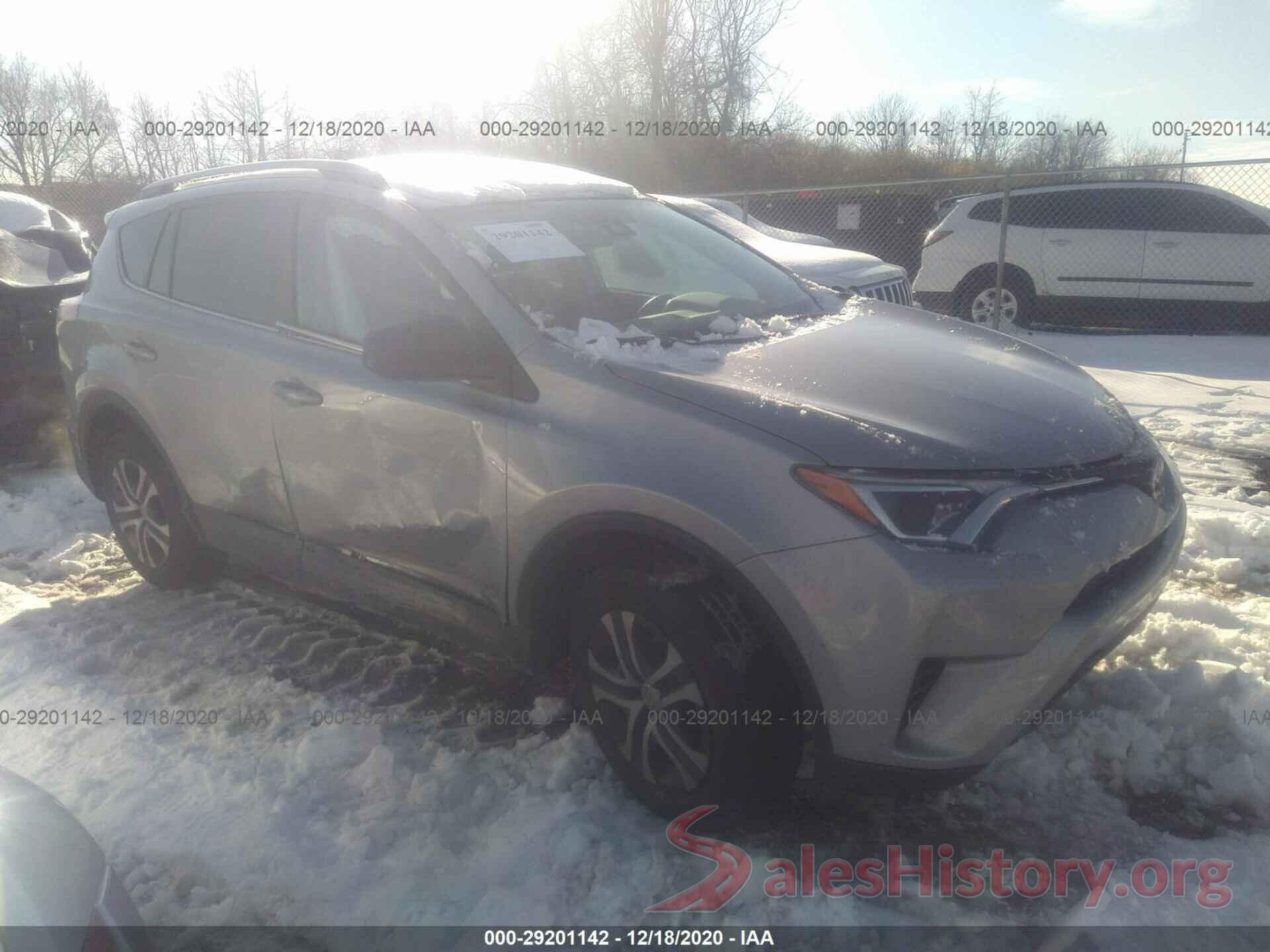 2T3BFREV0HW622038 2017 TOYOTA RAV4