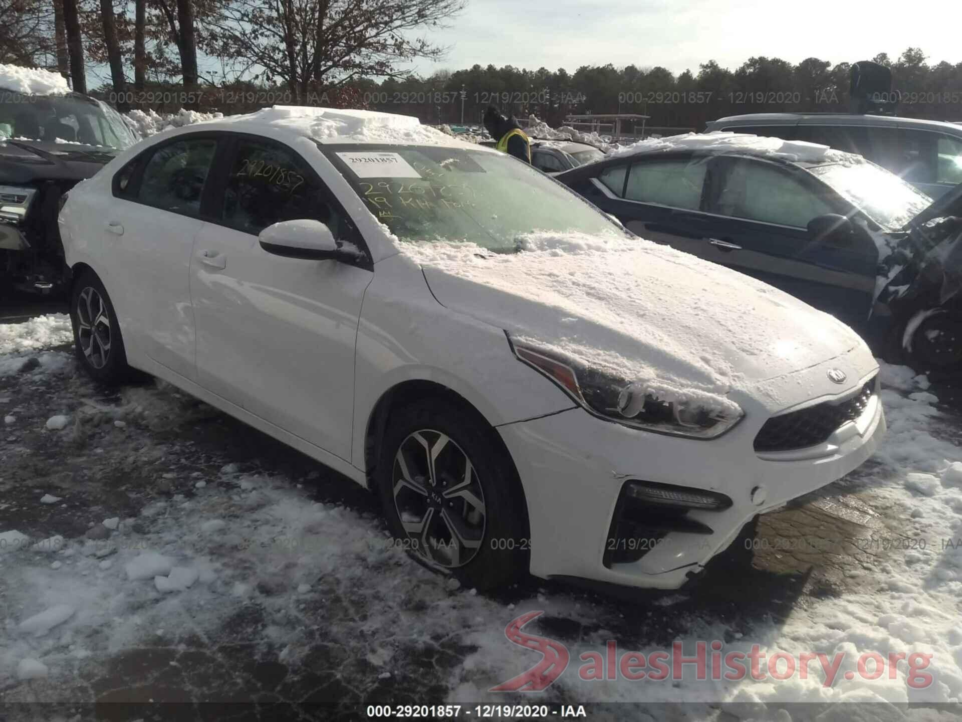 3KPF24AD5KE040484 2019 KIA FORTE