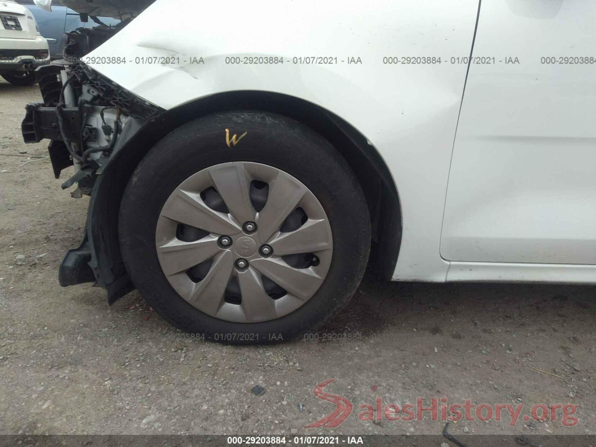 3KPA25AB0JE093820 2018 KIA RIO 5-DOOR