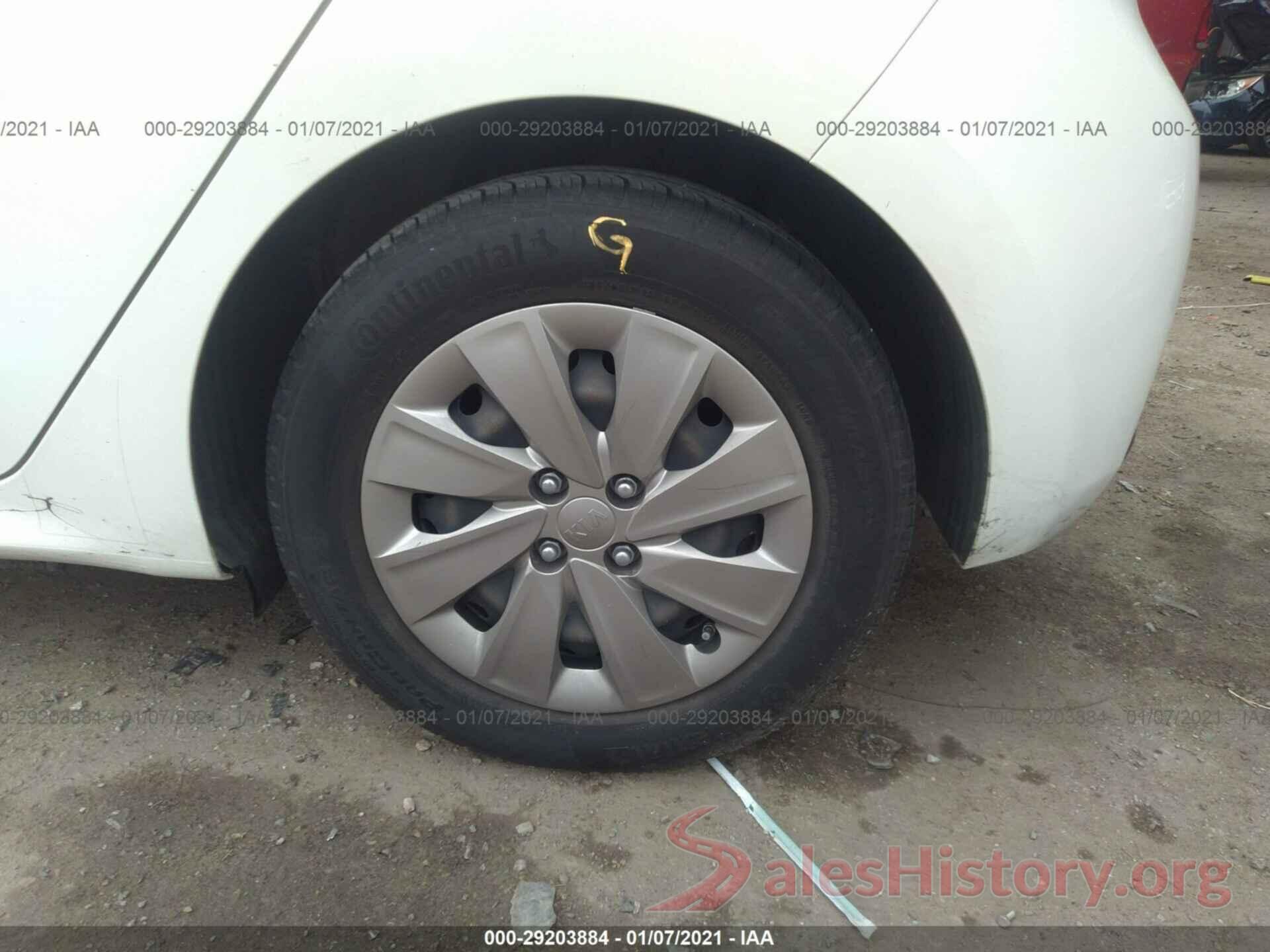 3KPA25AB0JE093820 2018 KIA RIO 5-DOOR