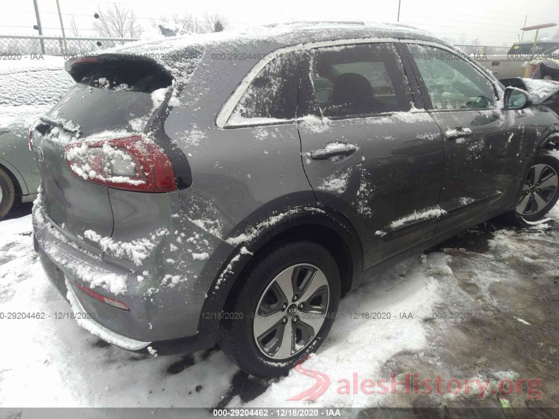 KNDCB3LC5H5063978 2017 KIA NIRO