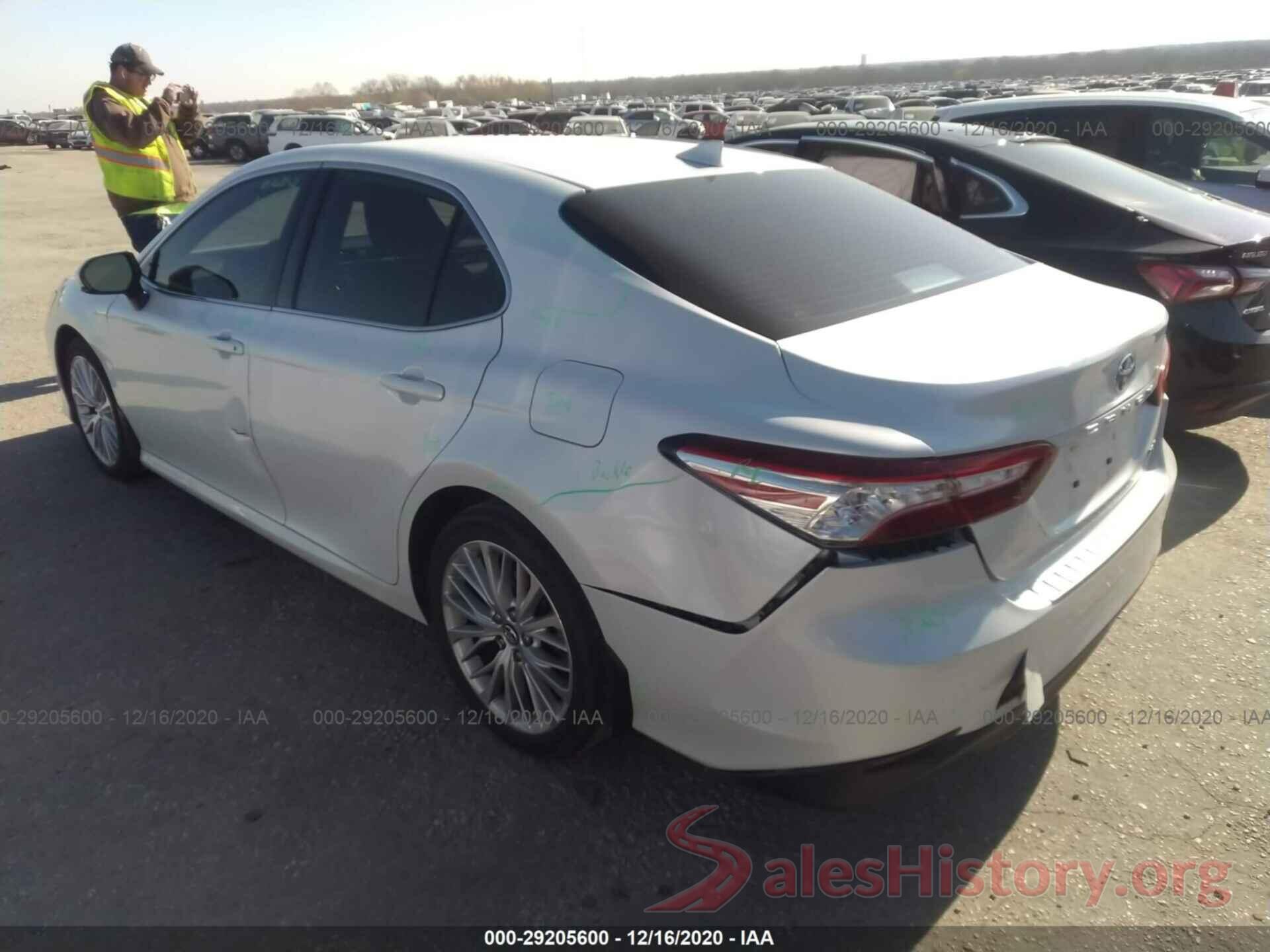 4T1B11HK8KU742168 2019 TOYOTA CAMRY