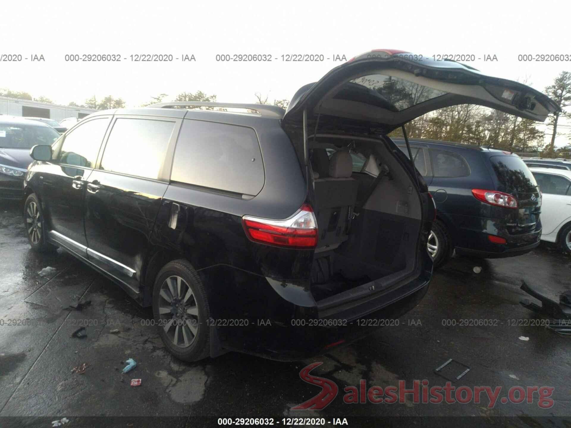 5TDDZ3DC1KS219031 2019 TOYOTA SIENNA