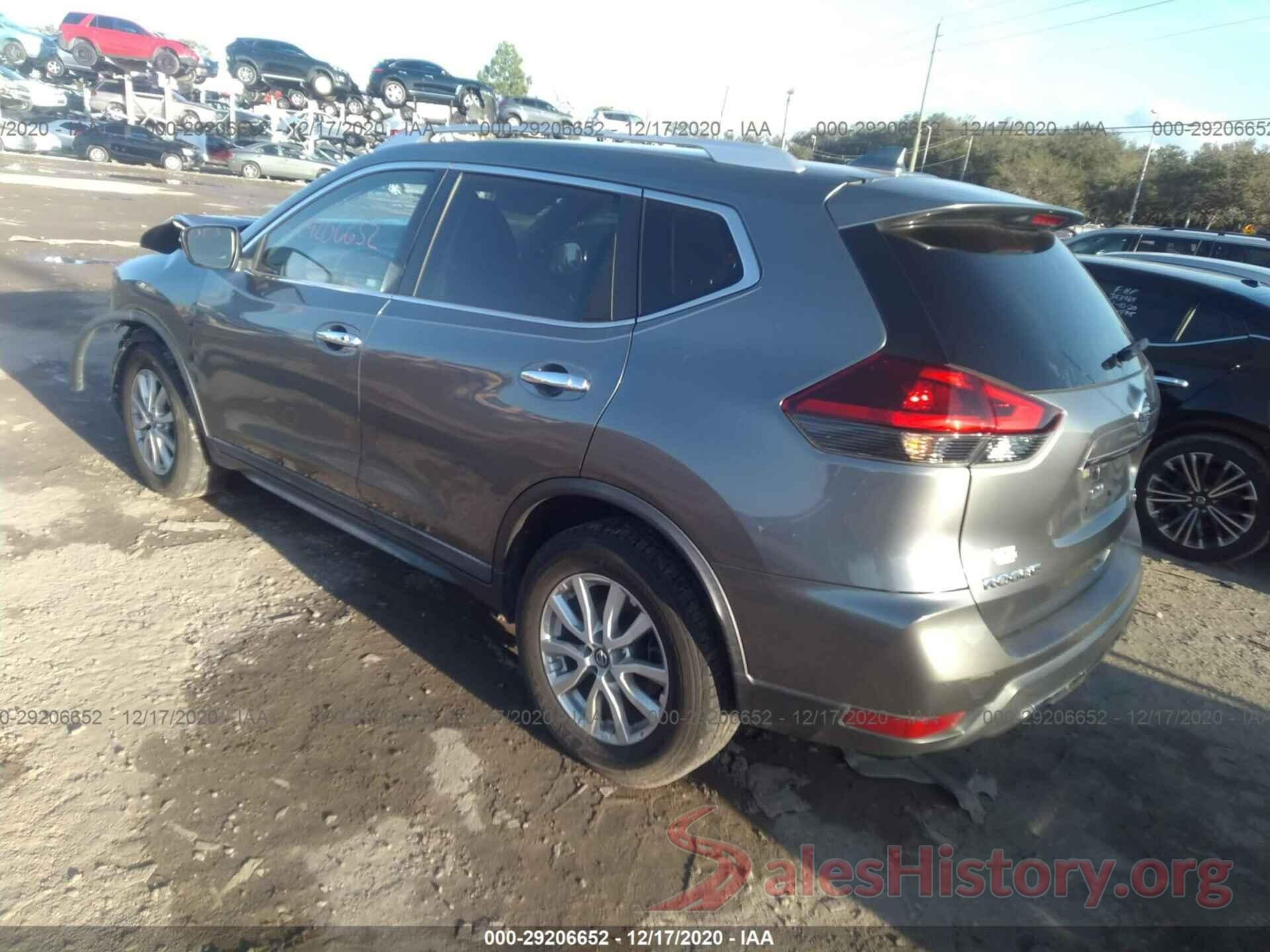 KNMAT2MV7JP560605 2018 NISSAN ROGUE