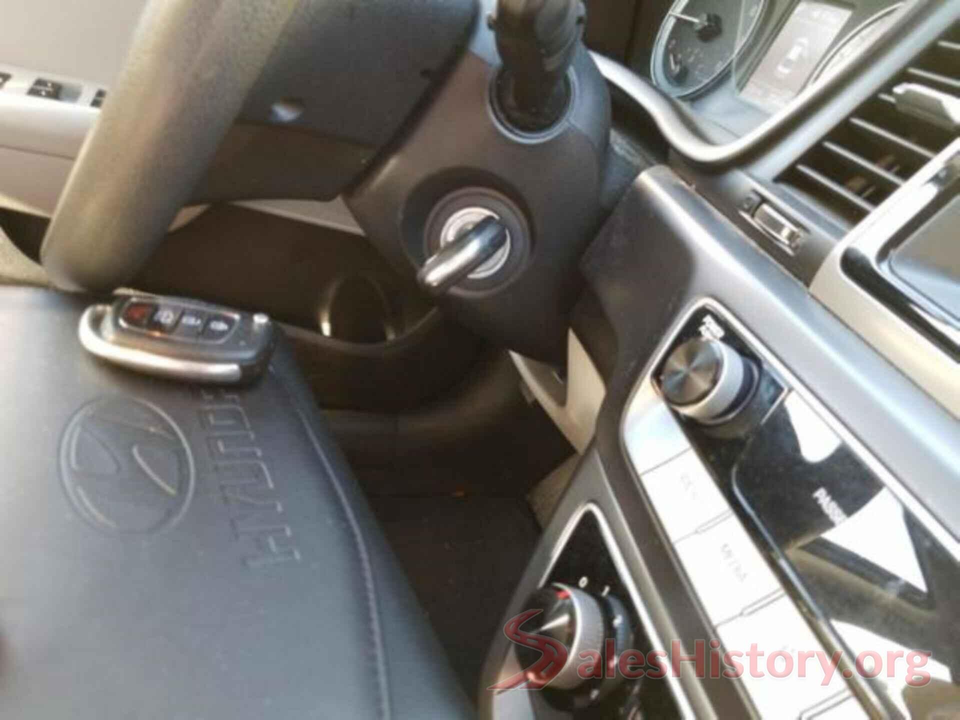 5NPE24AF0JH640076 2018 HYUNDAI SONATA