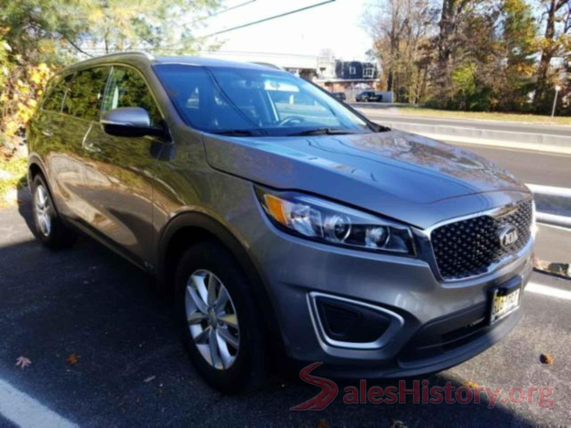 5XYPGDA33HG235878 2017 KIA SORENTO