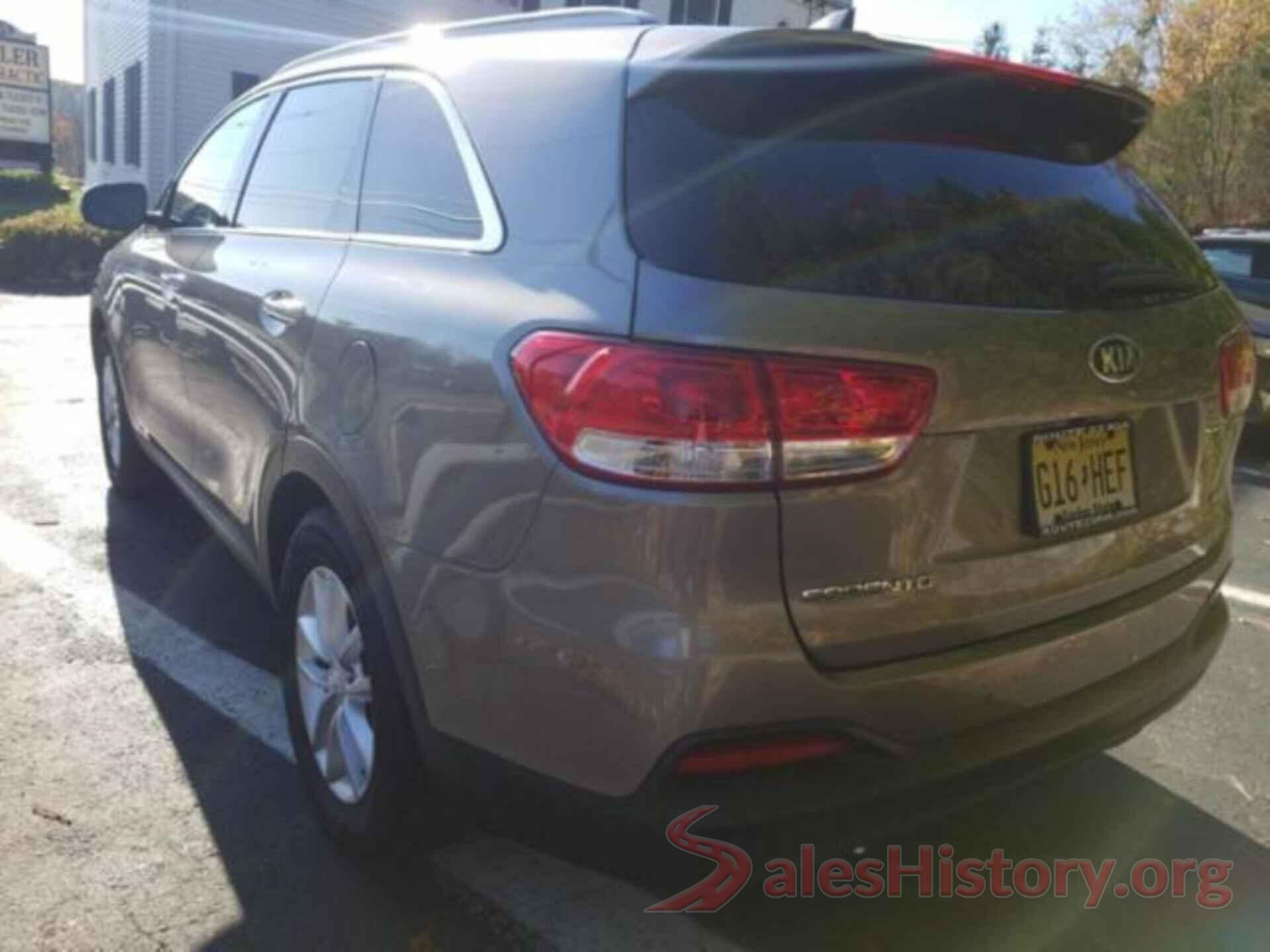 5XYPGDA33HG235878 2017 KIA SORENTO