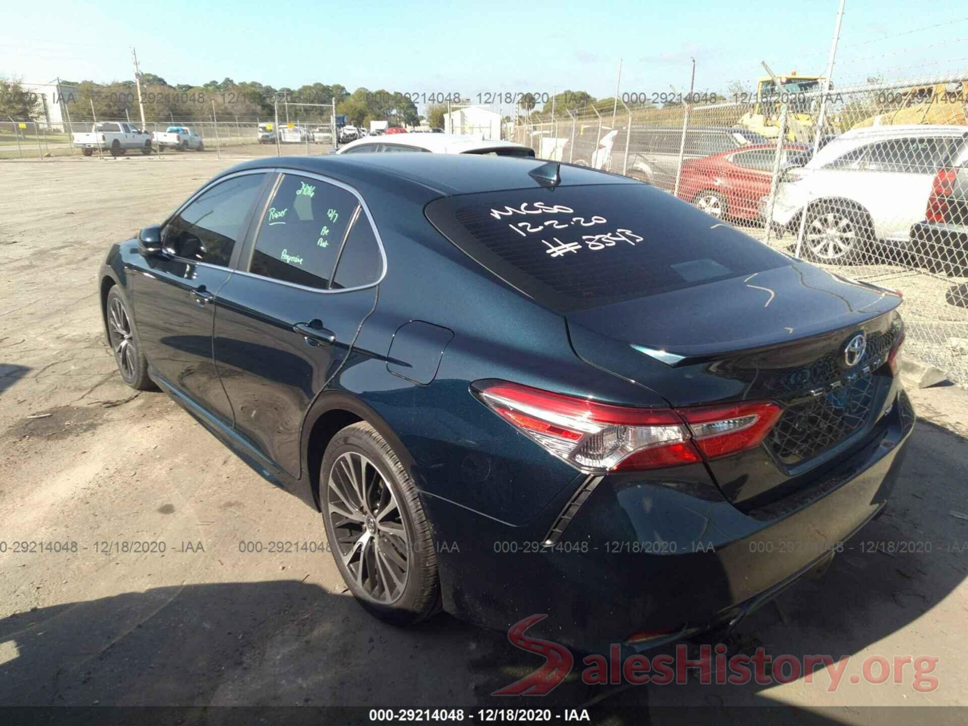 4T1B11HK2KU824560 2019 TOYOTA CAMRY