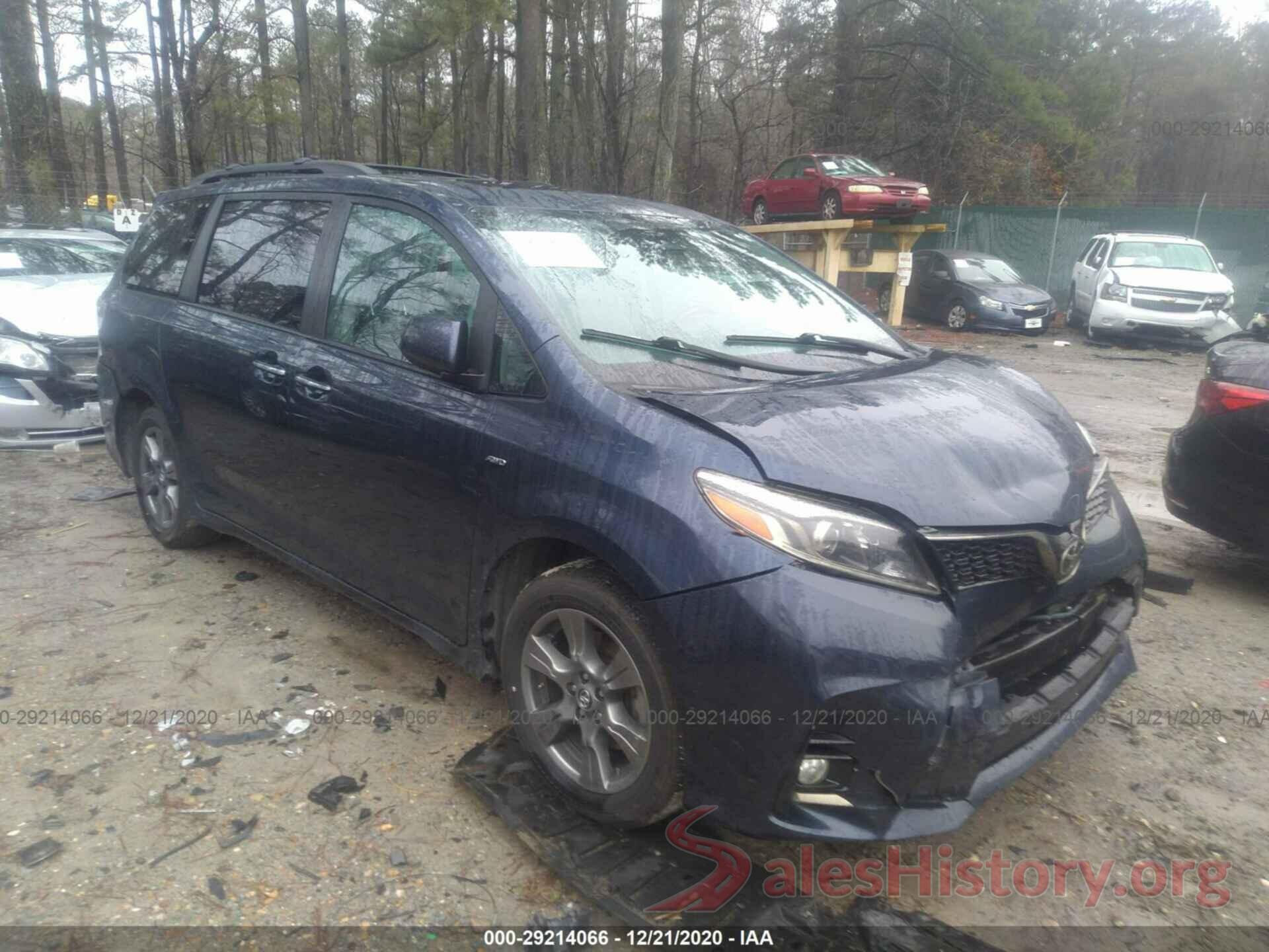 5TDEZ3DC8KS215840 2019 TOYOTA SIENNA