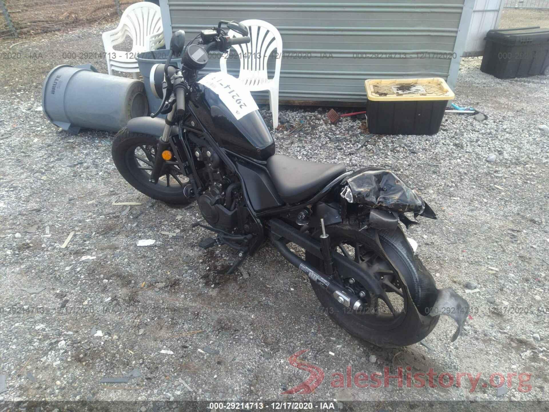 MLHPC5605H5002333 2017 HONDA CMX500