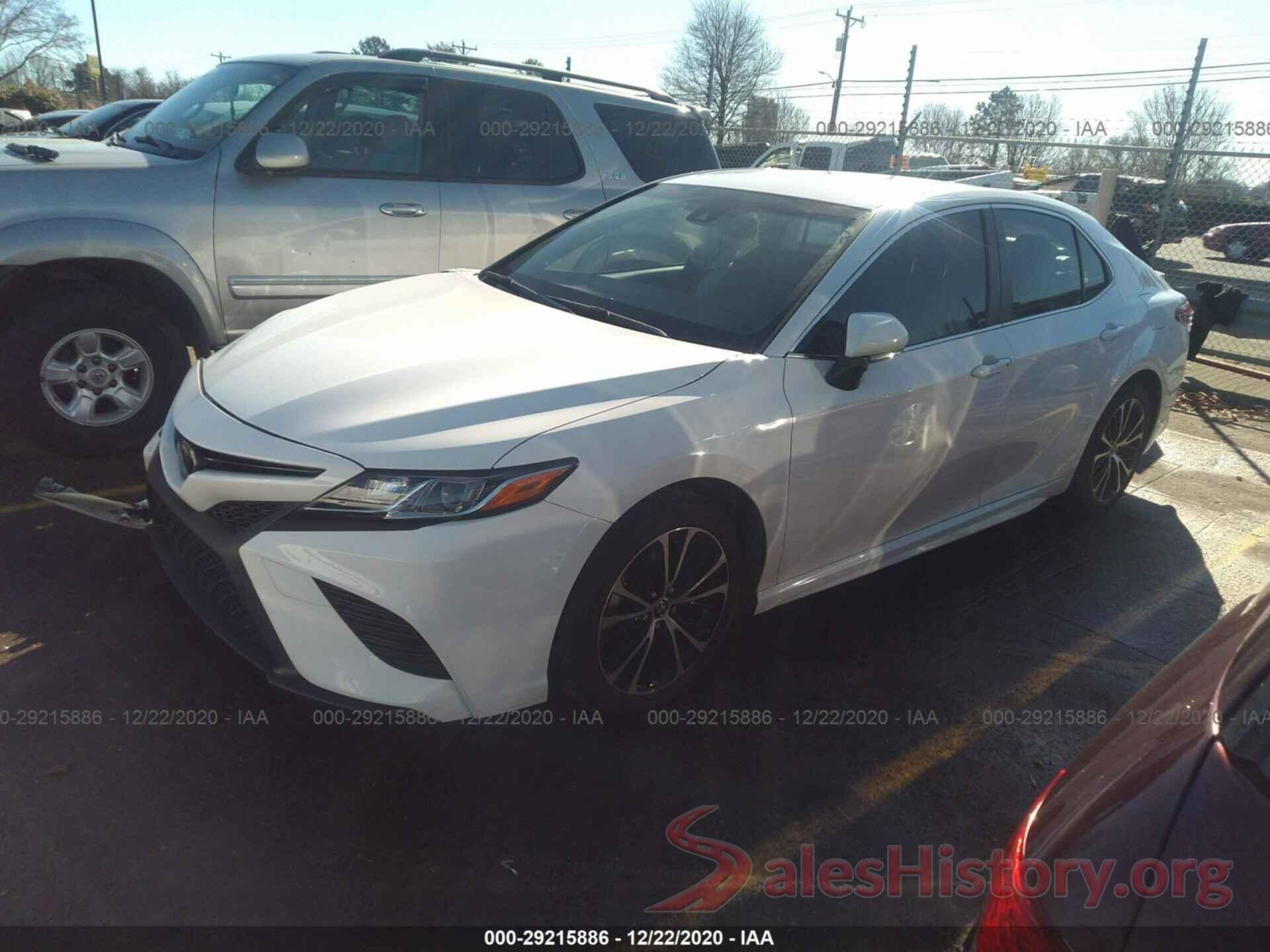 JTNB11HK3J3023818 2018 TOYOTA CAMRY